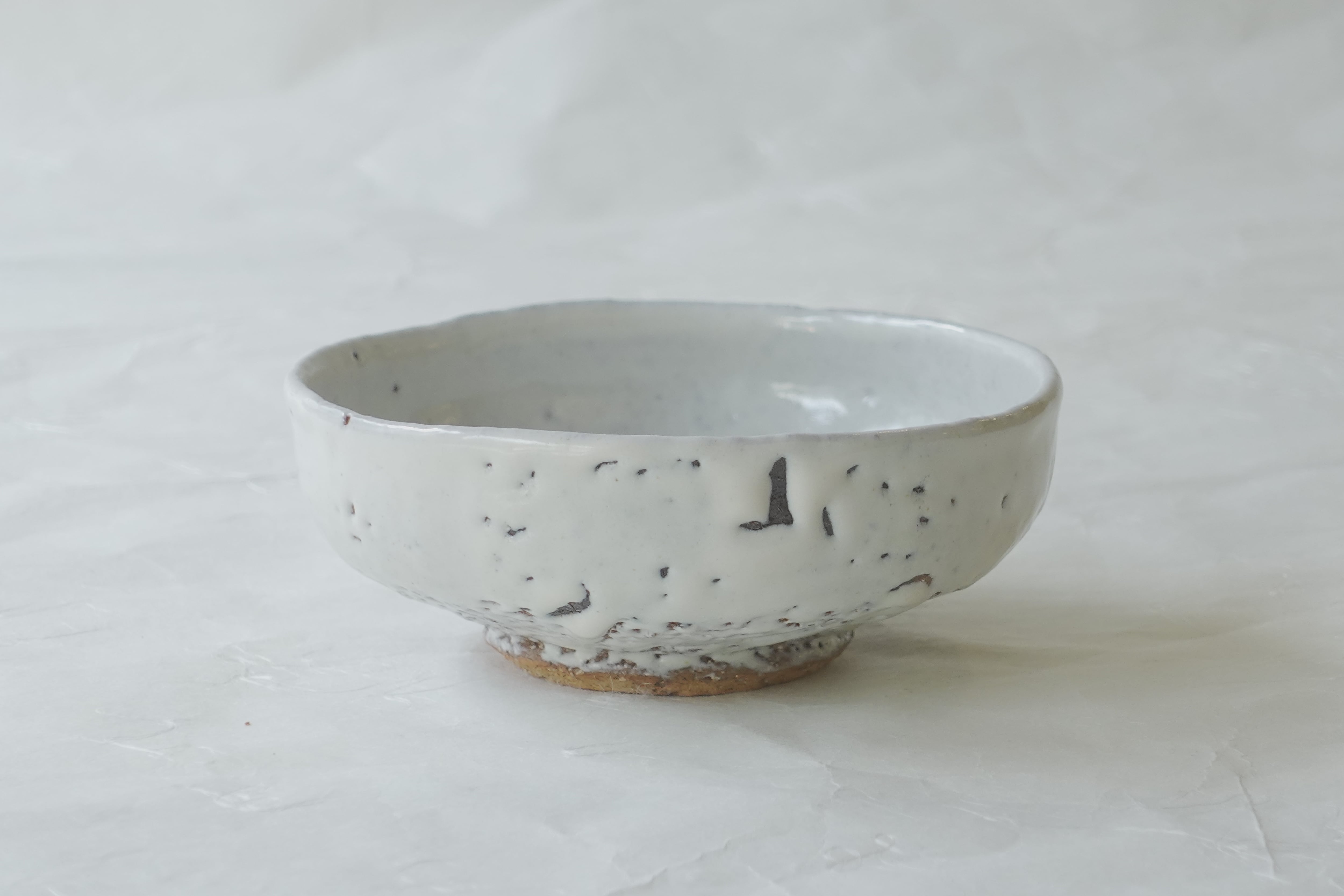 萩焼 逸雄 作 馬盥（ばだらい） 白萩 平茶碗 | 小林漆陶