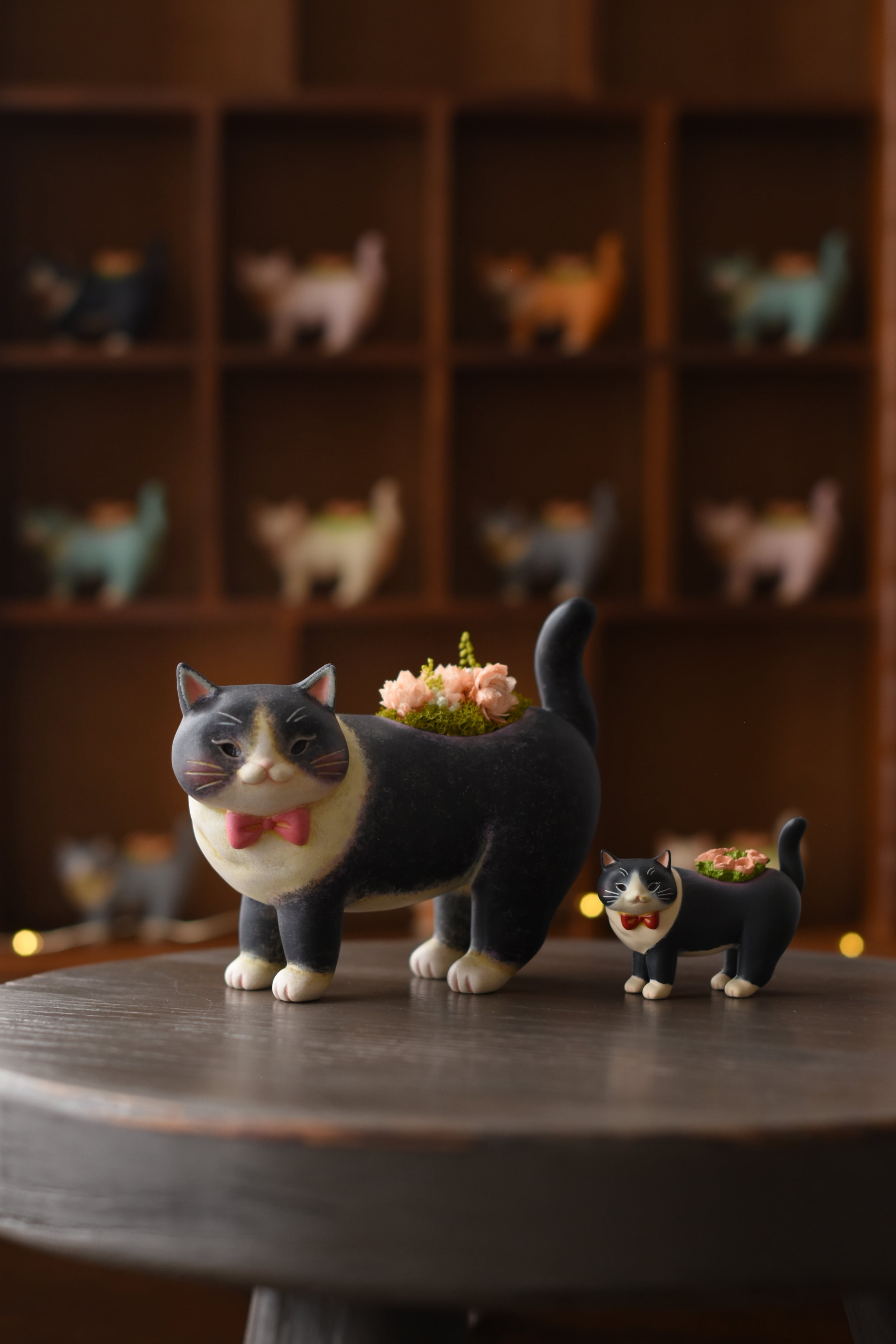 はるかな】ミニサイズ！タイガーアイの蝶ネクタイねこちゃん形オルゴ