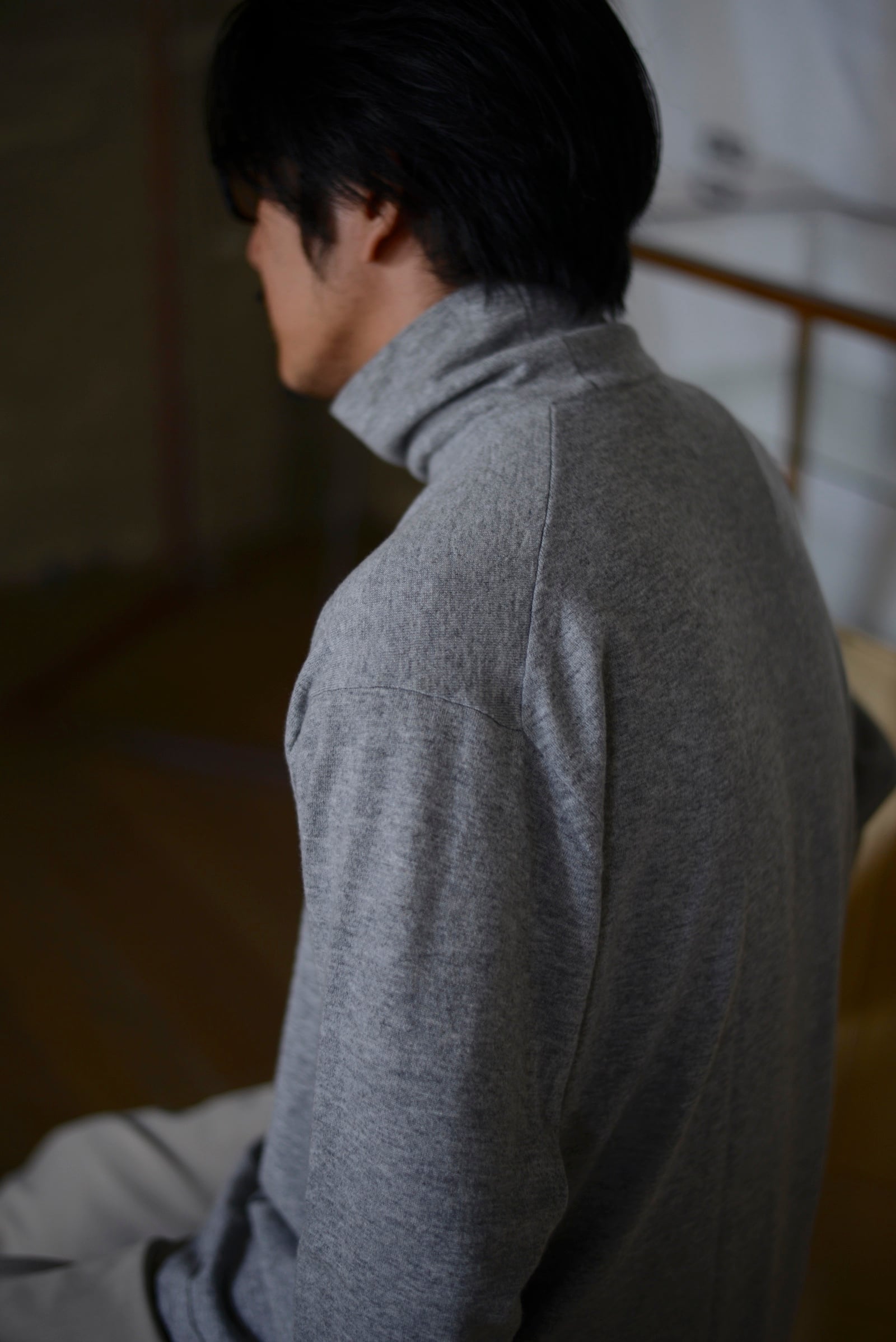 Ex Alashan cashmere “long sleeve Tee” mid turtle Knit (Gray) | nariwai