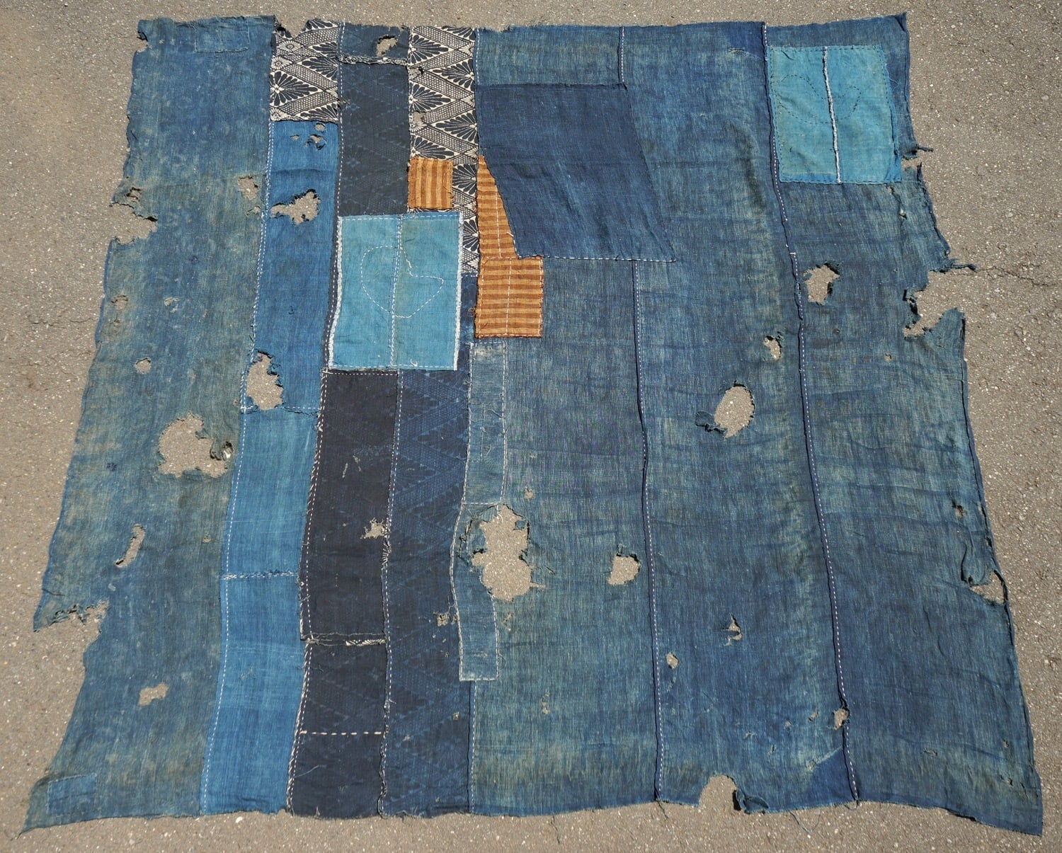 襤褸 ボロ 5幅 藍無地 型染め 白糸手刺し 継ぎ接ぎ 継ぎ当て 枯れ藍