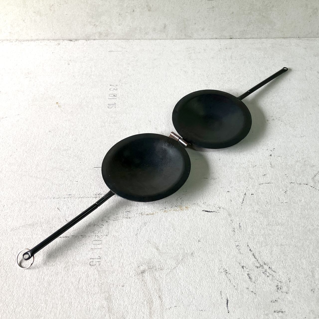 UFOパン】ホットサンドメーカー アウトドア用ミニフライパン キャンプ