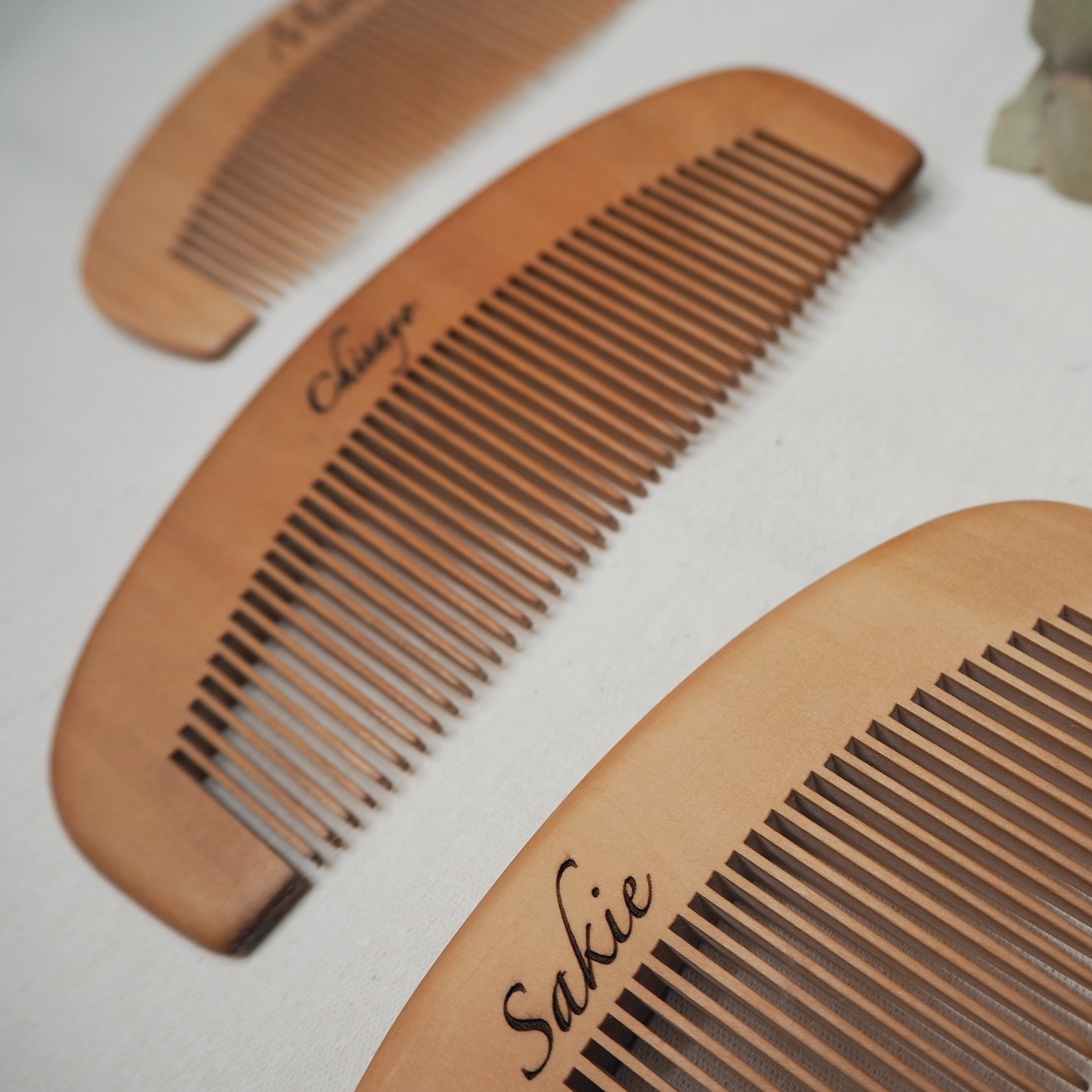 桃の木櫛 名入れ 文字入れ 刻印 | chi2n-pui2