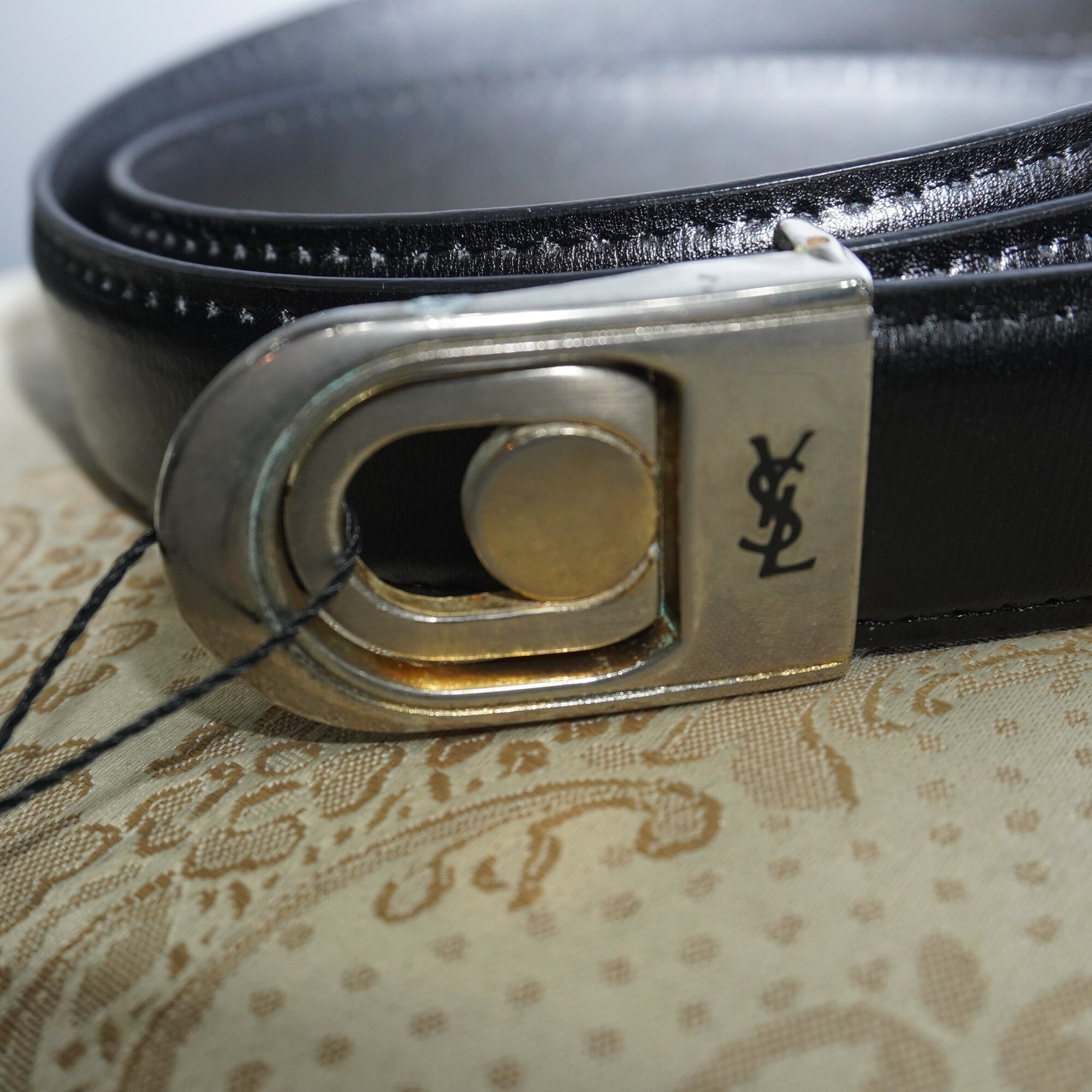SAINT LAURENT】イヴサンローラン“YSL”ゴールドバックルベルト