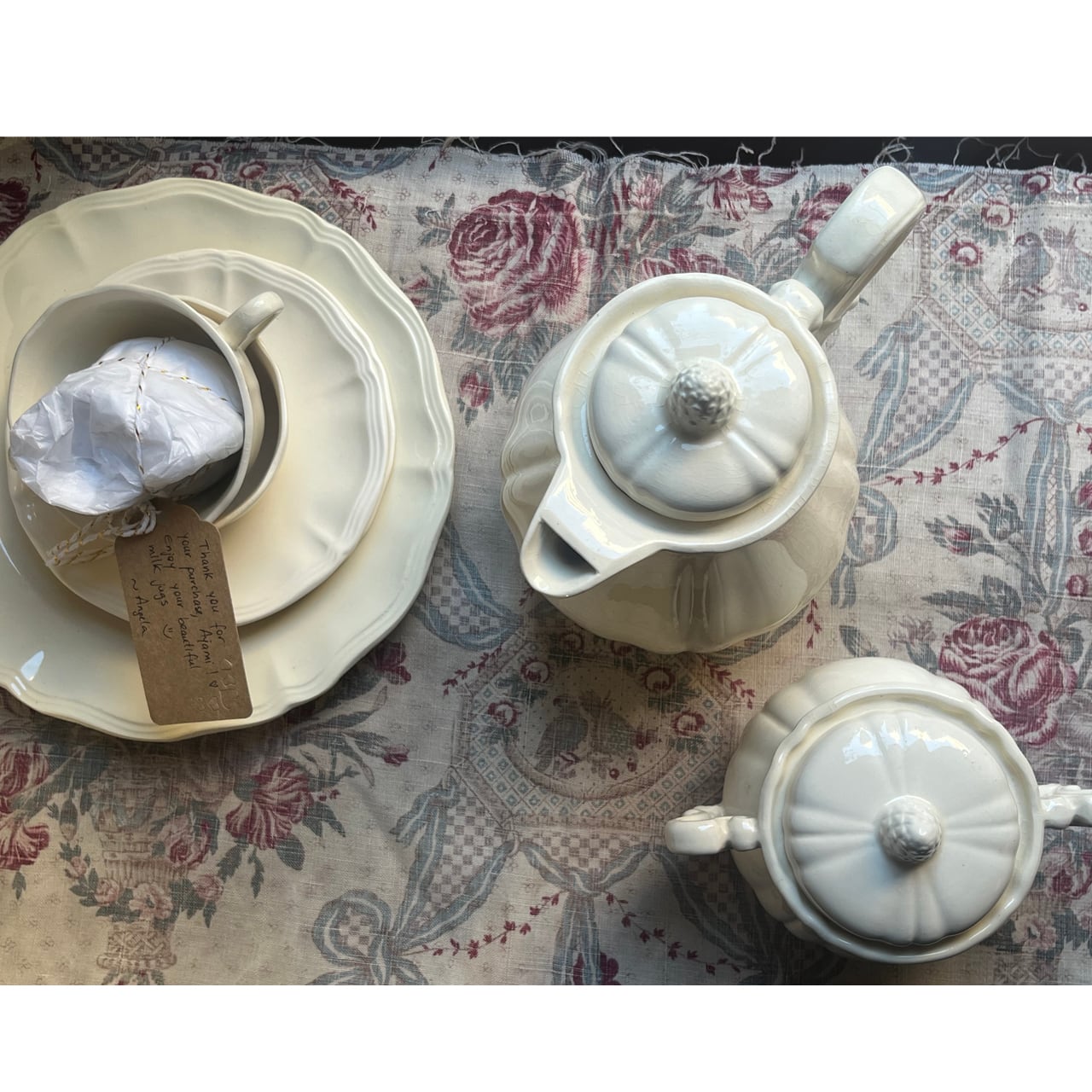 フランス製 ヴィンテージ 食器】サルグミンヌ 花リム カップ＆ソーサー