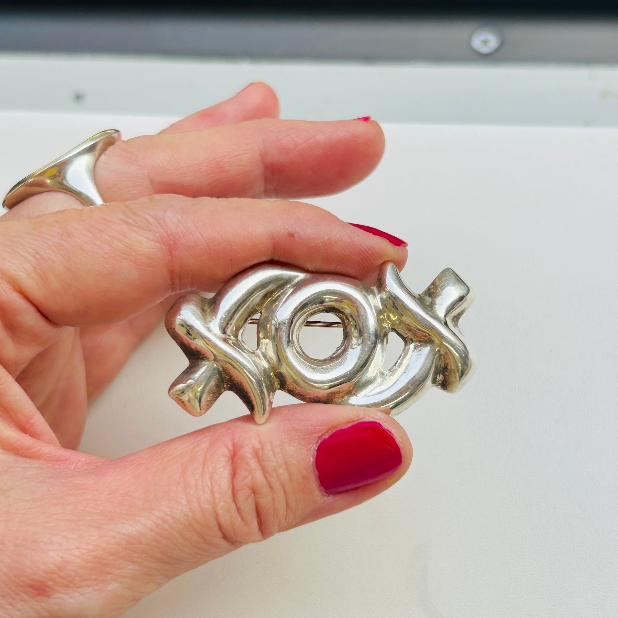 Mexico シルバー925 XOXブローチ | Milo Antiques & Vintage