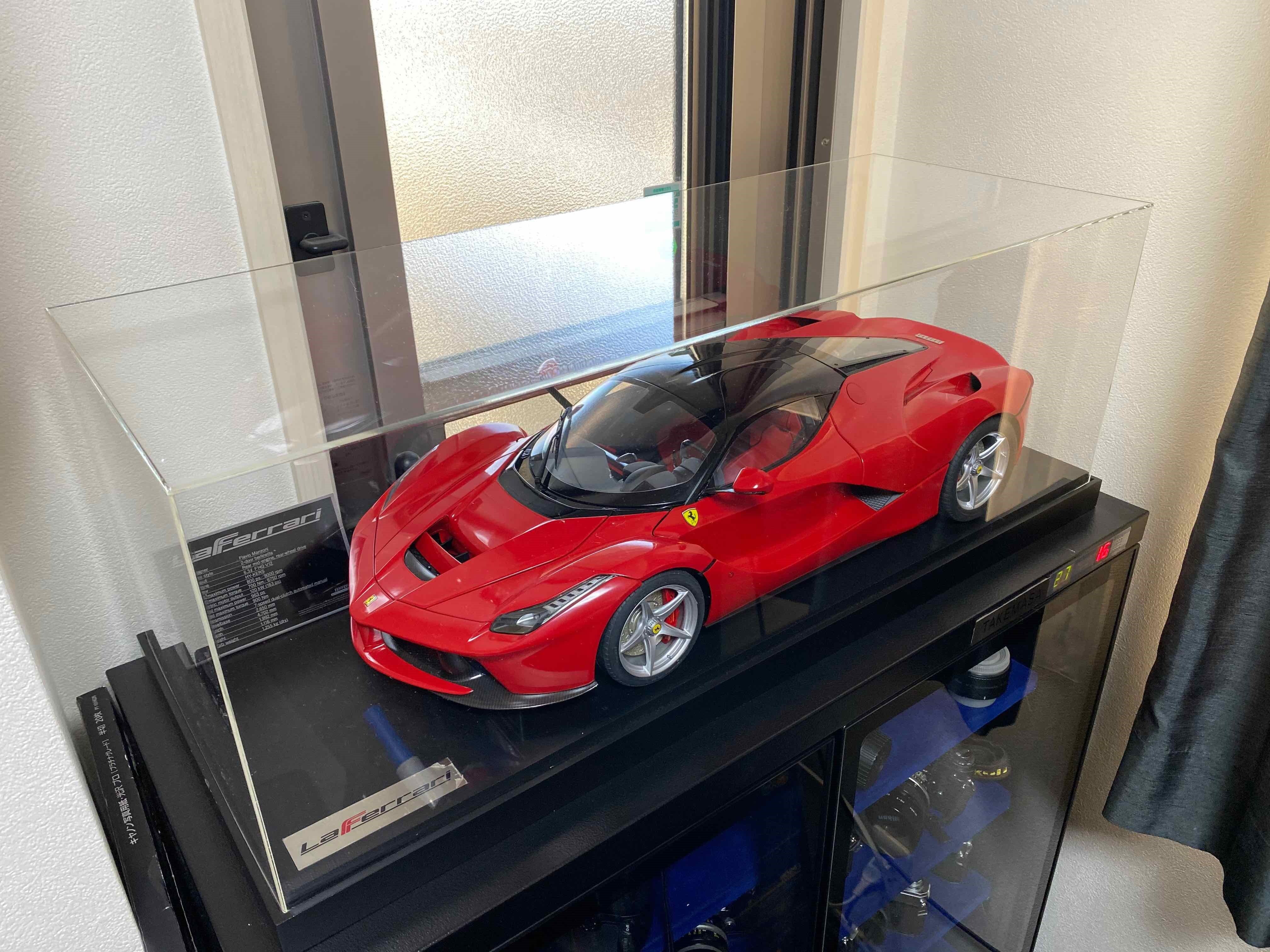 アシェット ラ フェラーリ』にピッタリのアクリケース UV2mm厚