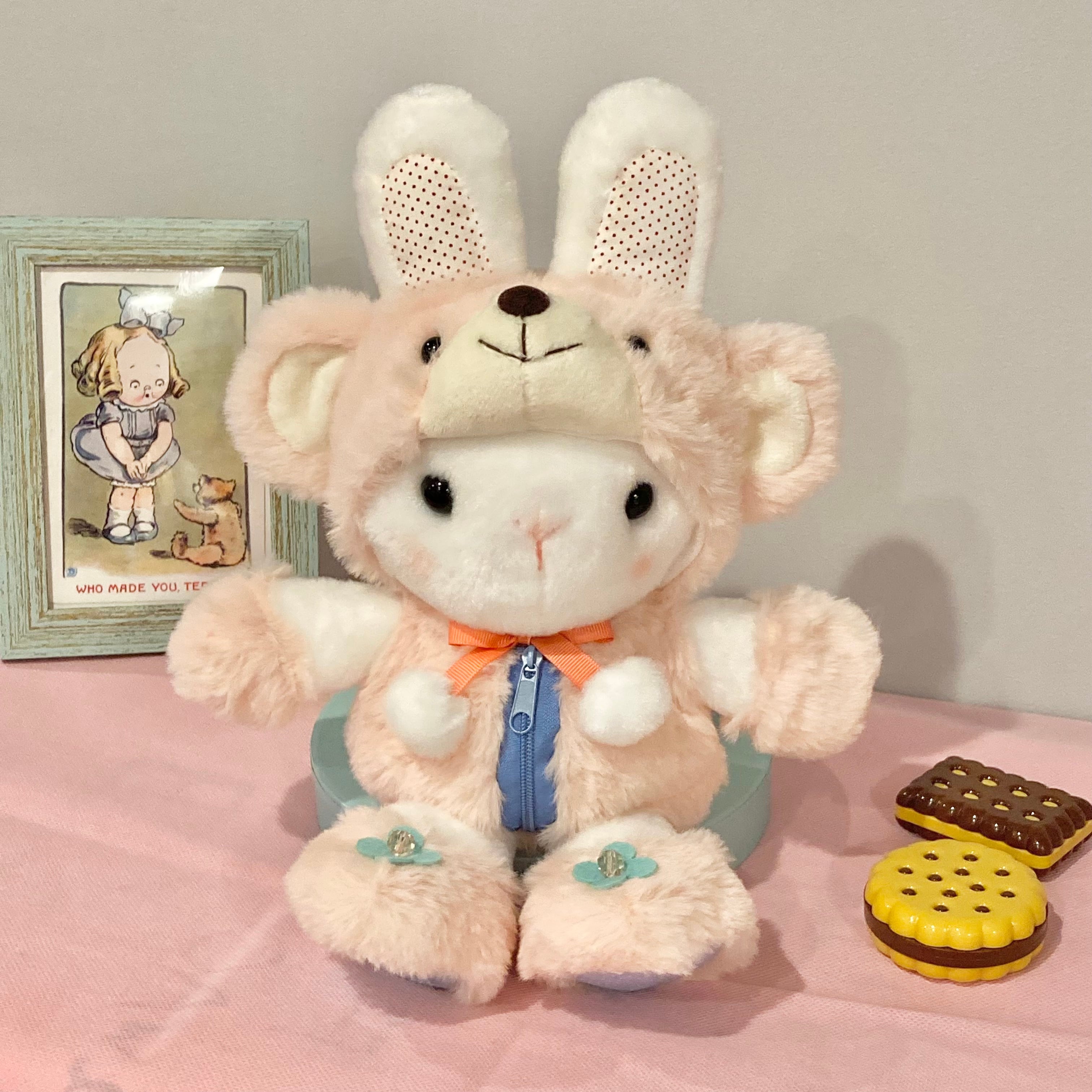 クマになりたかったウサギ ホワイト M ぬいぐるみ | 円山裏参道WawA