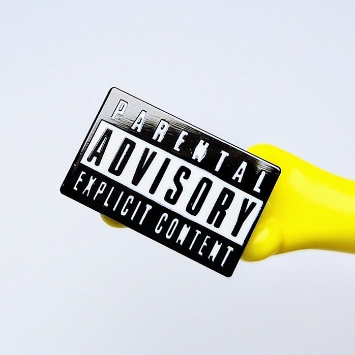 送料無料！ ☆ピンズ PINS☆ピンバッジ 【 PARENTAL ADVISORY ( ペア