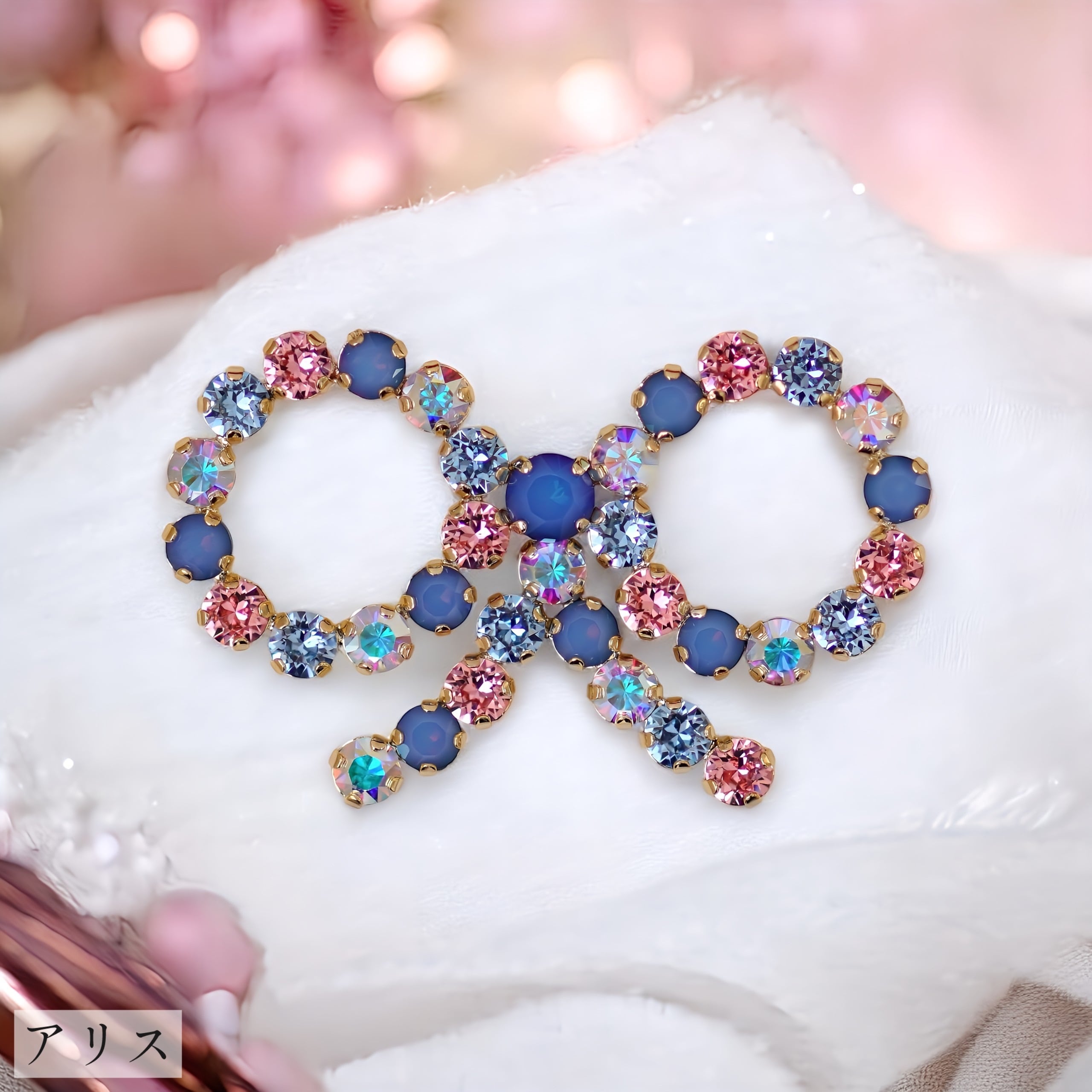 リボンブローチ マルチカラー | MAKI NUMOTO (マキ ヌモト