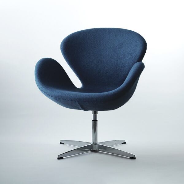 スワンチェアのリプロダクト品（ブルー） | リプロダクトチェア ラボ