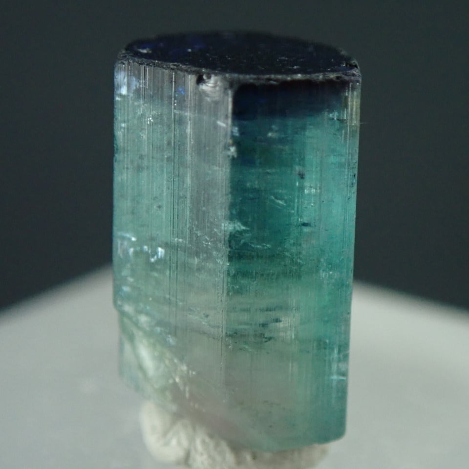 バイカラー トルマリン 原石 ブラジル MG ゴベルナドール バラダレス産