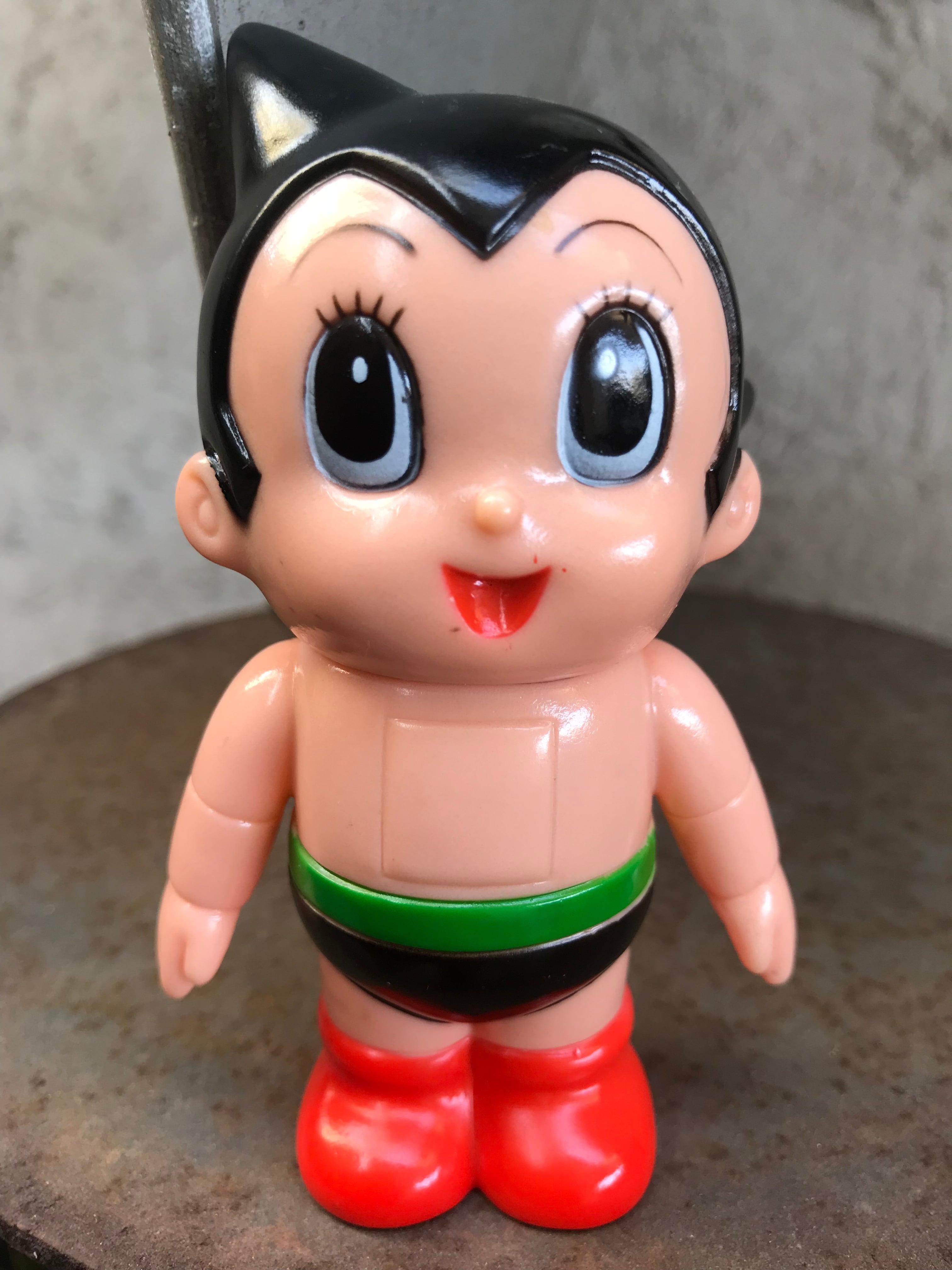 80年 北海道銀行 鉄腕アトム 身長約10.5センチ ソフビ貯金箱 手塚治虫