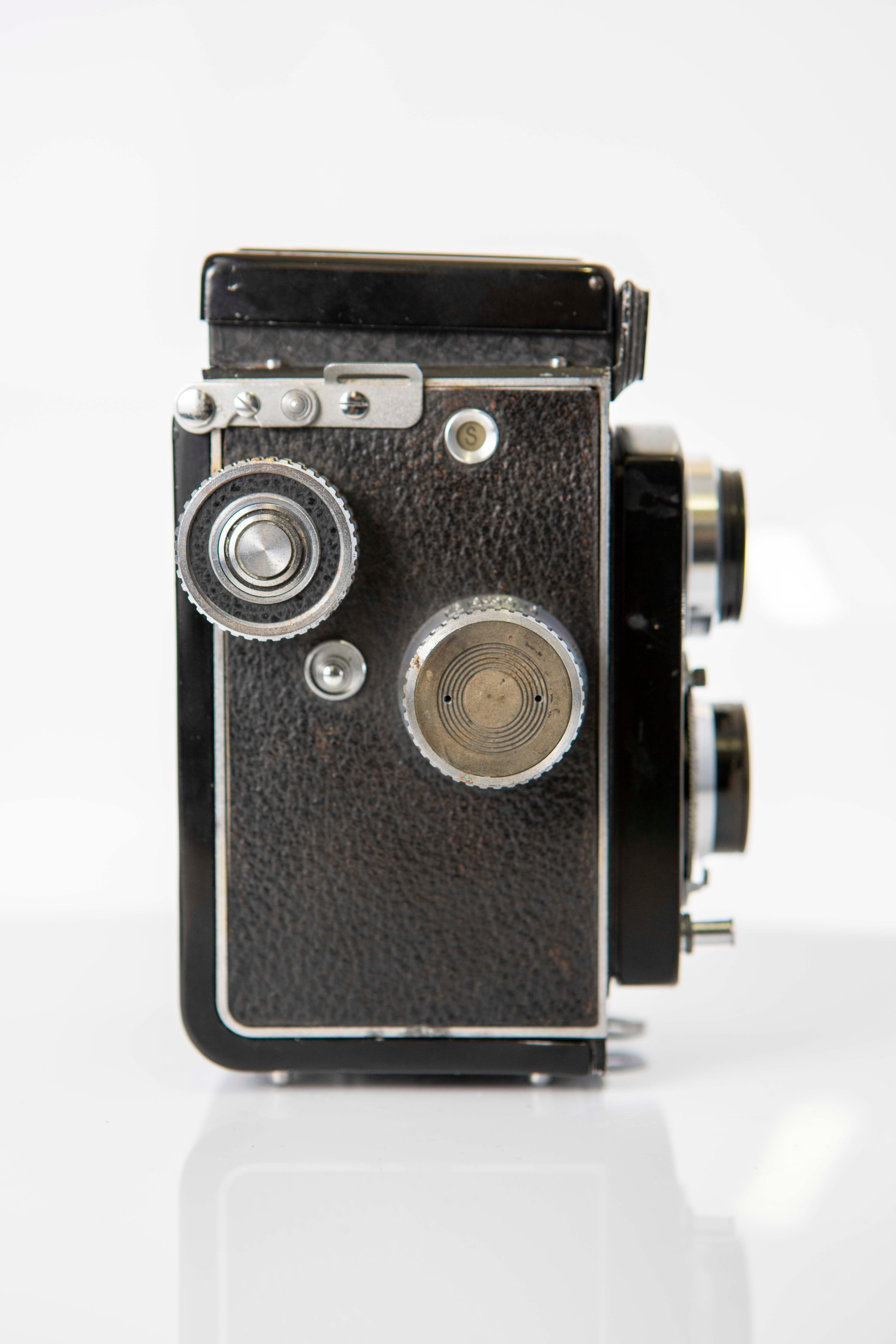 二眼レフカメラ AIRESFLEX アイレスフレックス Z型 『コーラルレンズ