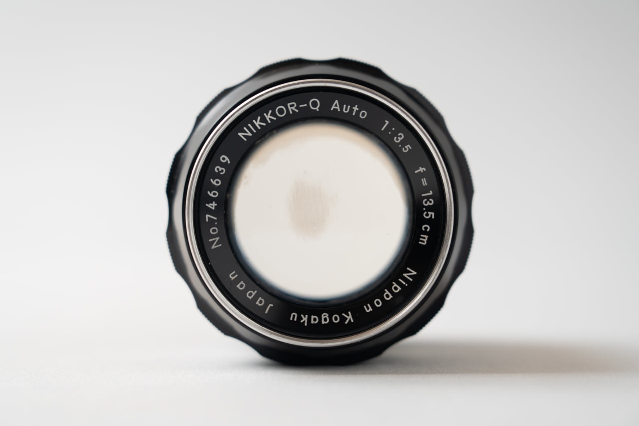 Nippon Kogaku NIKKOR-Q Auto 135mm F3.5【2102I1】 | studio 令宮 -REIGU-