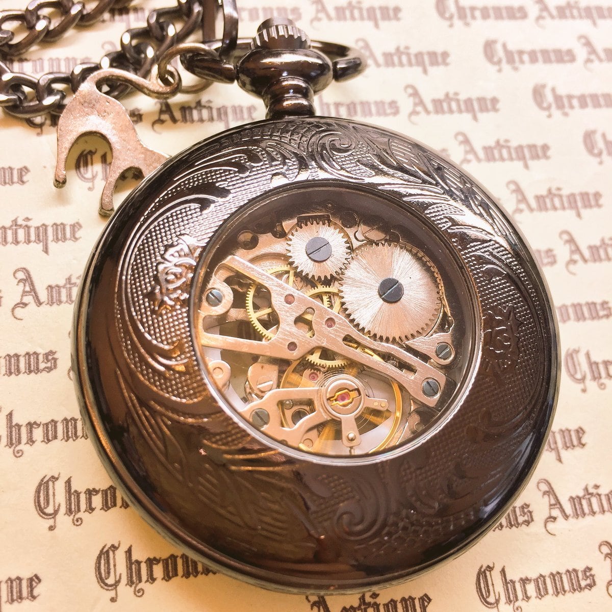 No.103 手巻き式懐中時計（クローム・クロス・シンプル・平銀猫