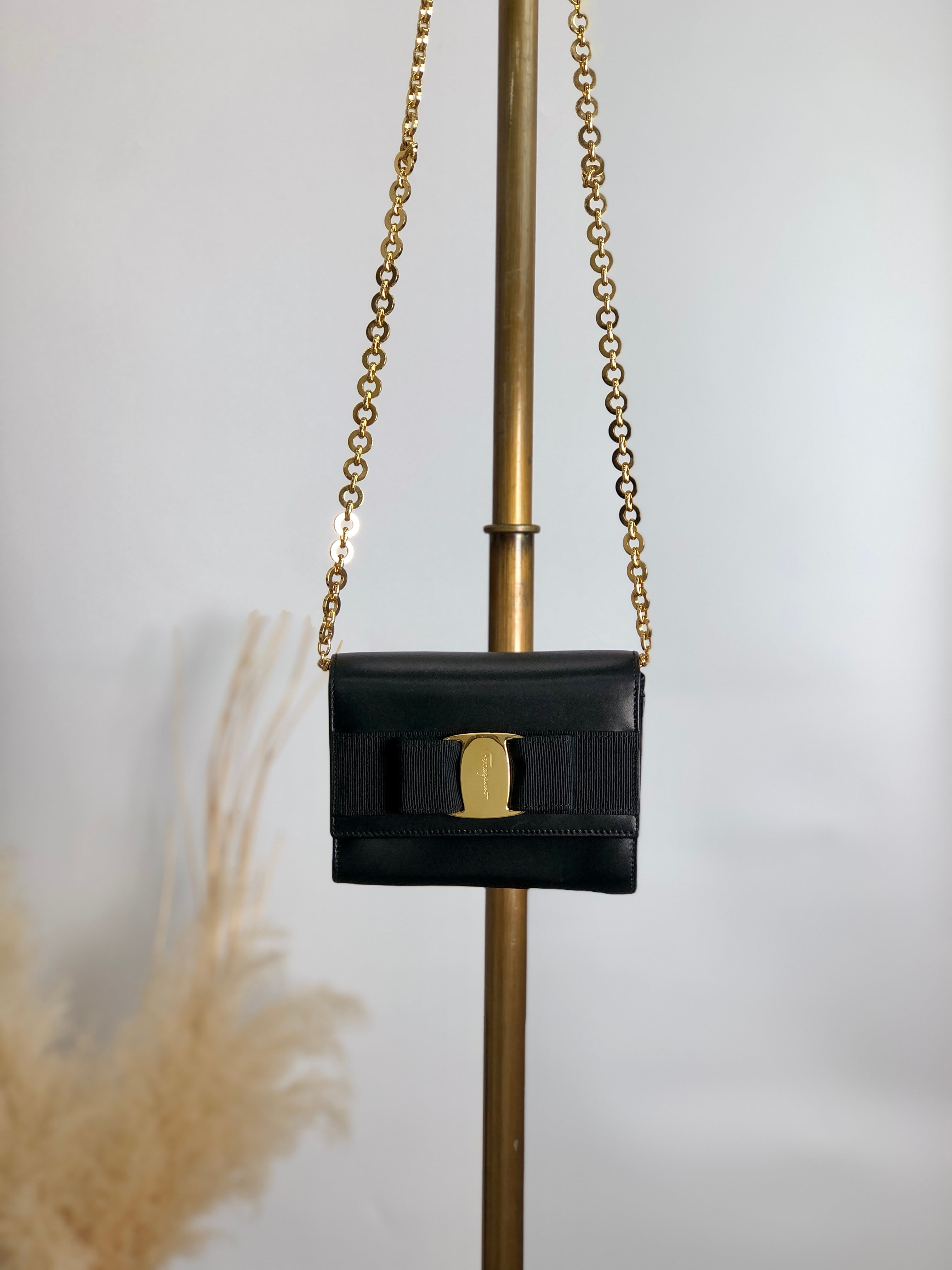 Salvatore Ferragamo サルヴァトーレ フェラガモ ショルダーバッグ