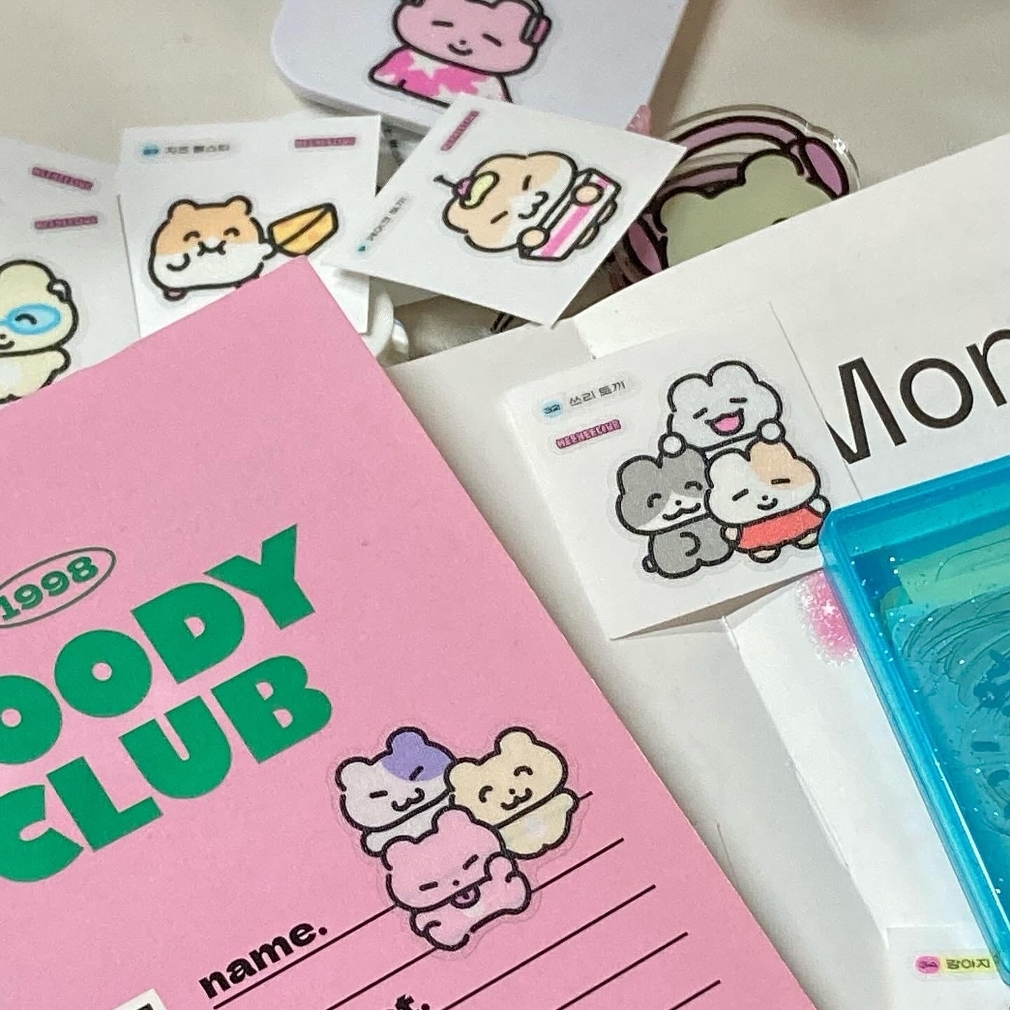 HEEHEECLUB] 貼ってはがせる PVC ランダム ステッカーシール セット（4