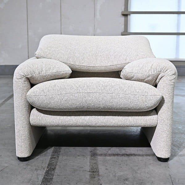 Cassina 60万「MARALUNGA／マラルンガ」一人掛けソファ VICO