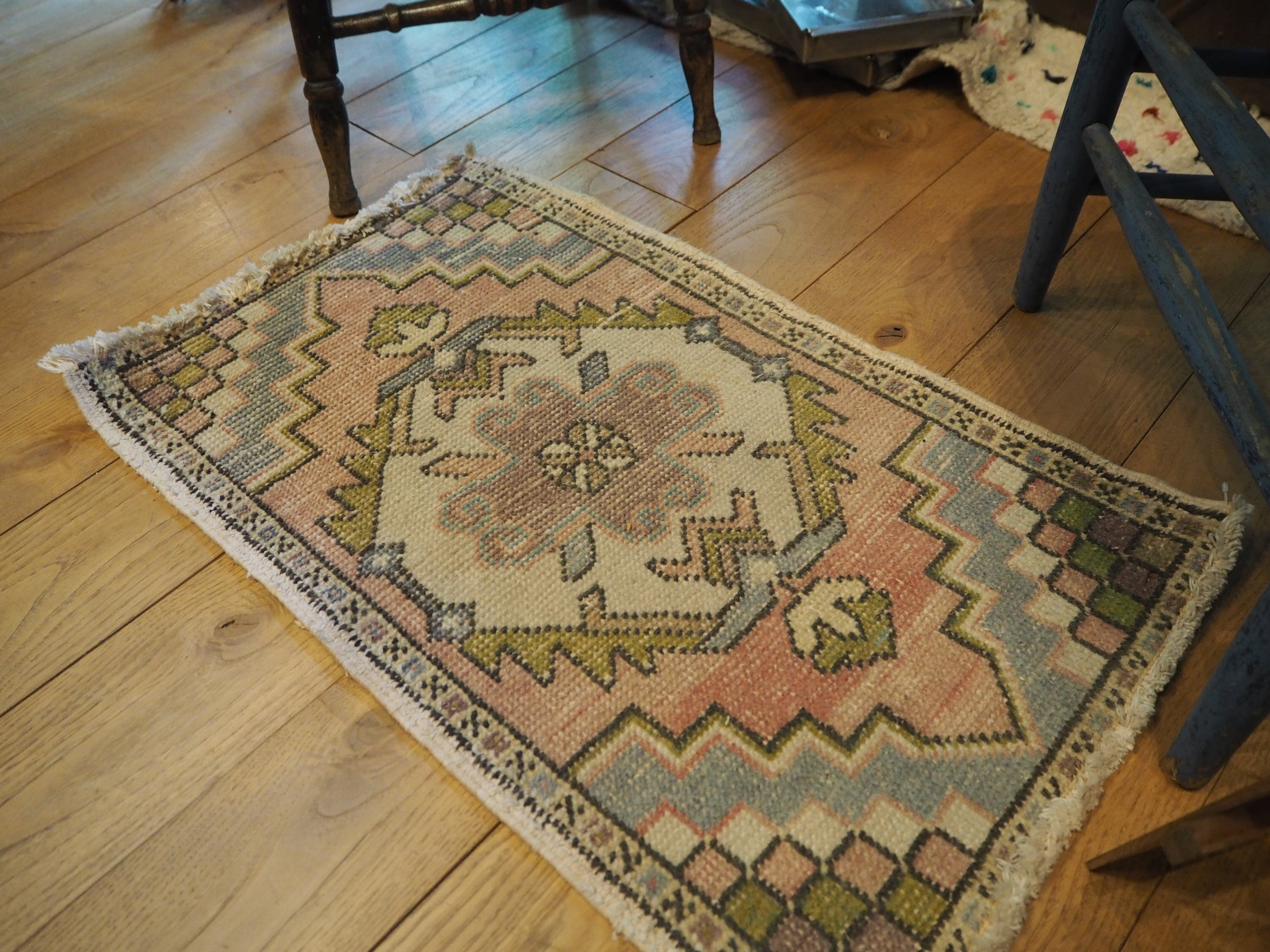 ビンテージ トルコ 絨毯 ミニラグ 玄関マット A | 家貨屋 kakaya