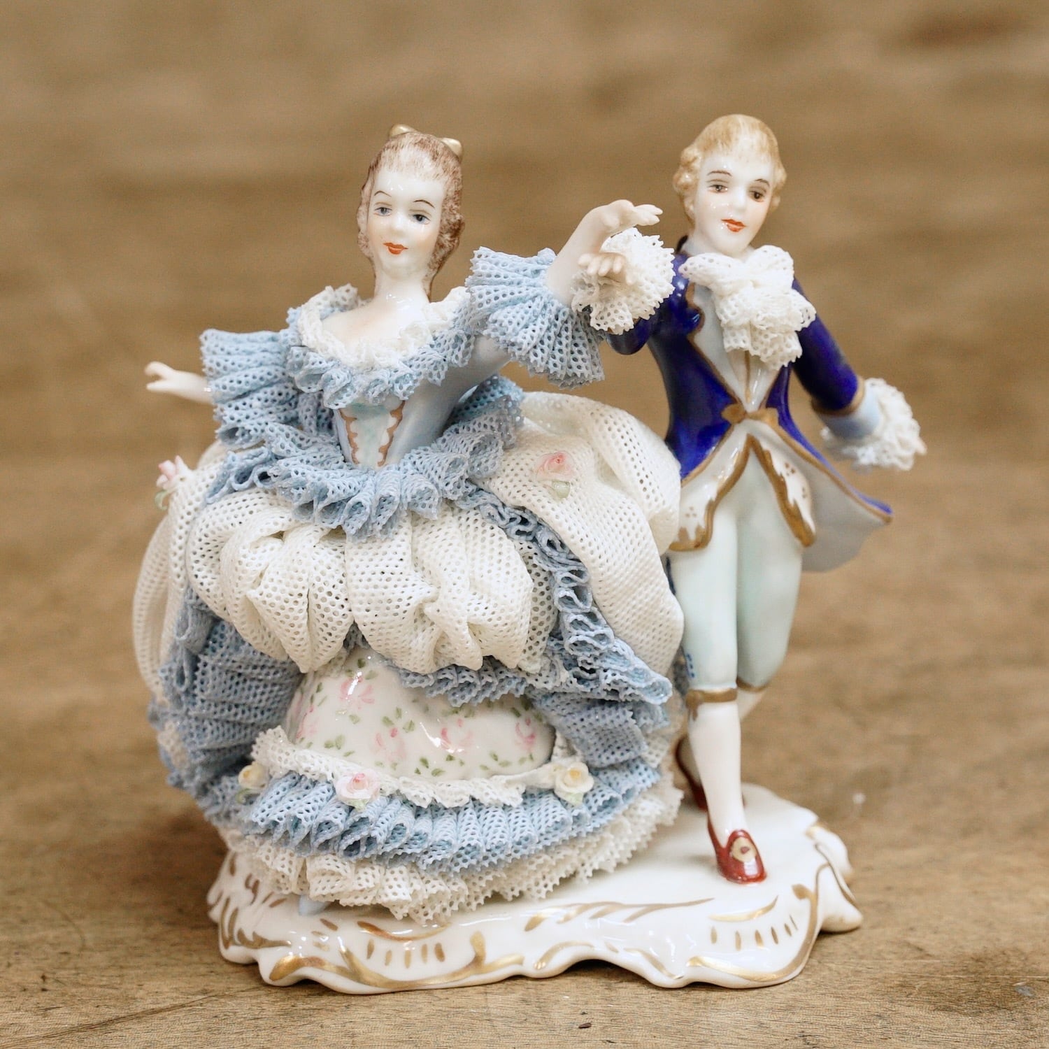 ギャラ藤]マイセン⁄Meissen⁄帽子を持つ天使⁄フィギュリン⁄G-1778 [