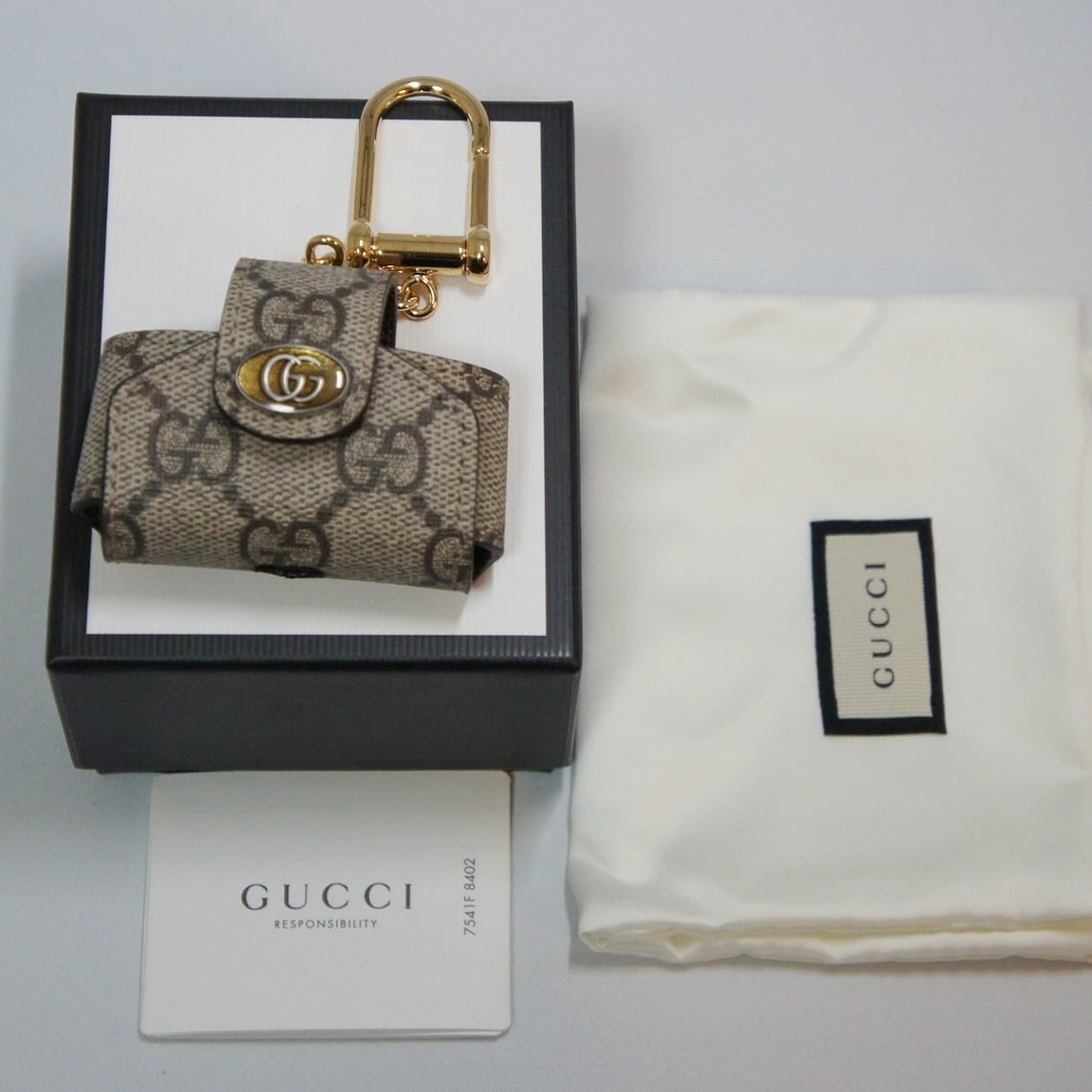 大人気 GUCCI グッチ GG オフィディア AirPods Proケース | CHANEL