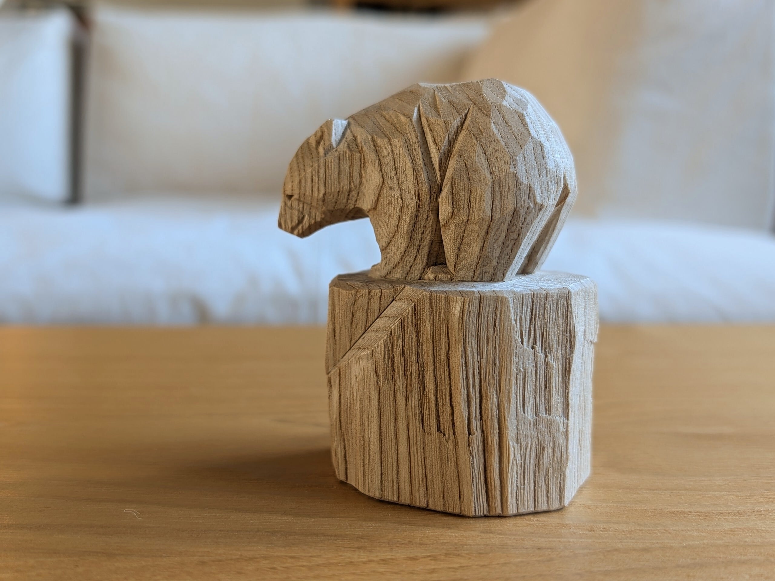 賀上隼敬 台座つきの熊 #10「勇士」 | 木彫りの熊 | inoya | Basic