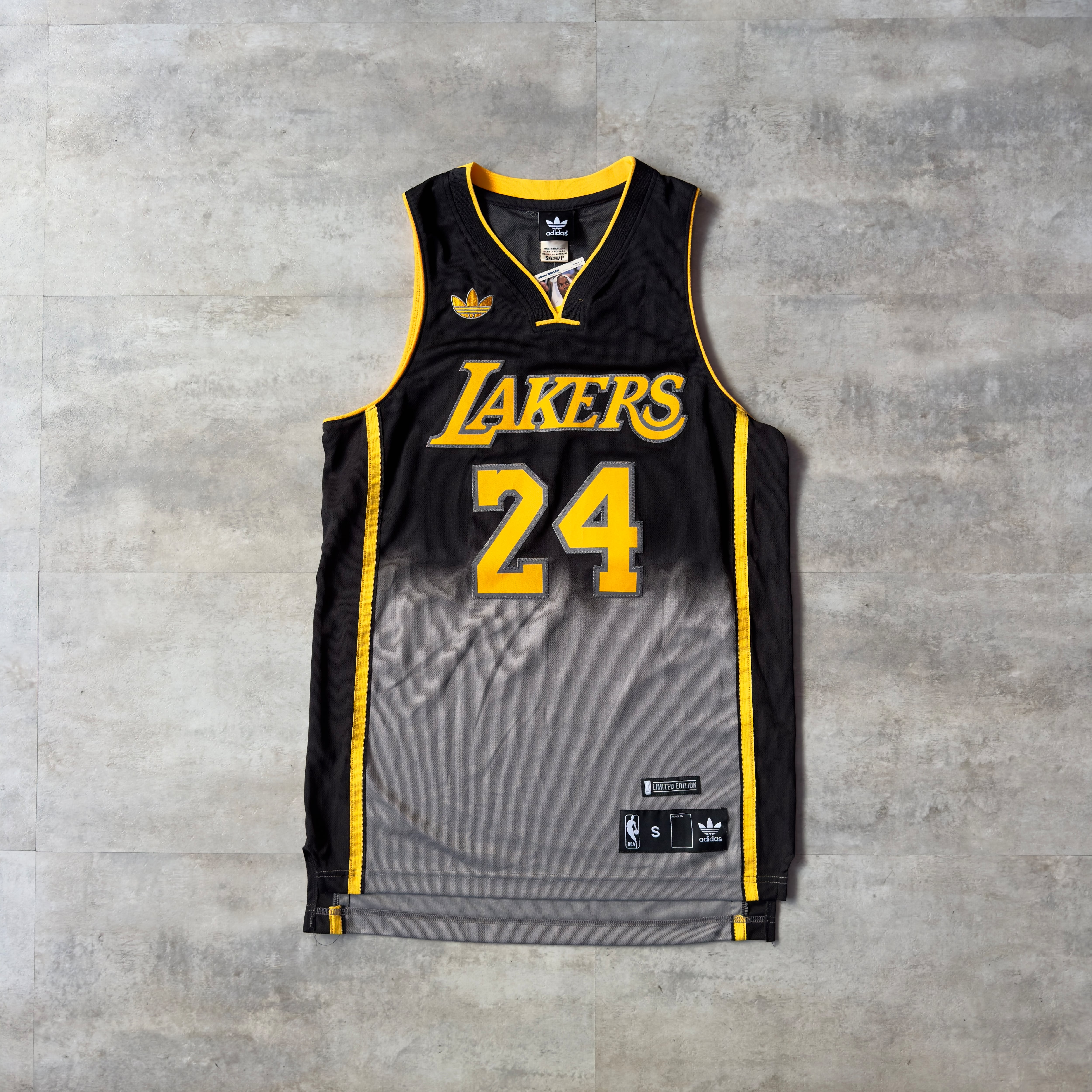 adidas NBA LAKERS ユニフォーム S グラデーション #24 kobe bryant