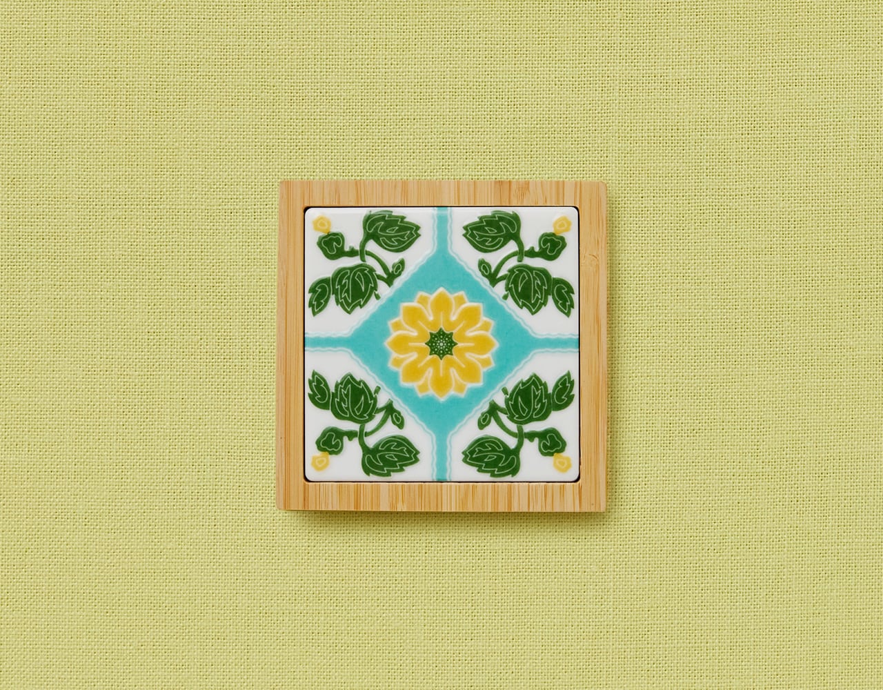 台湾マジョリカタイル「金盞堅持」枠つき | 茶嘉葉