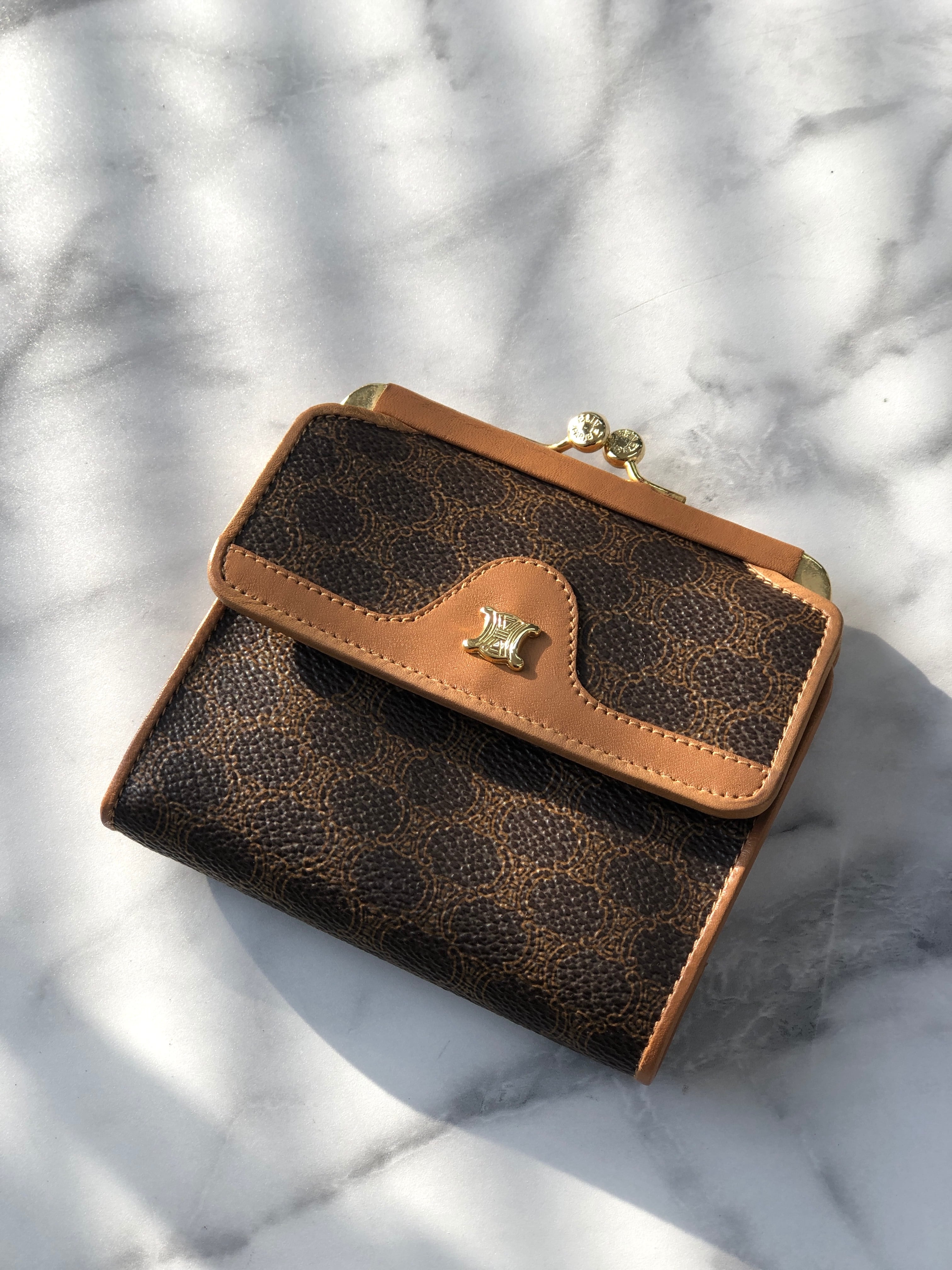 CELINE セリーヌ マカダム ブラゾン レザー 二つ折り財布 がま口 財布