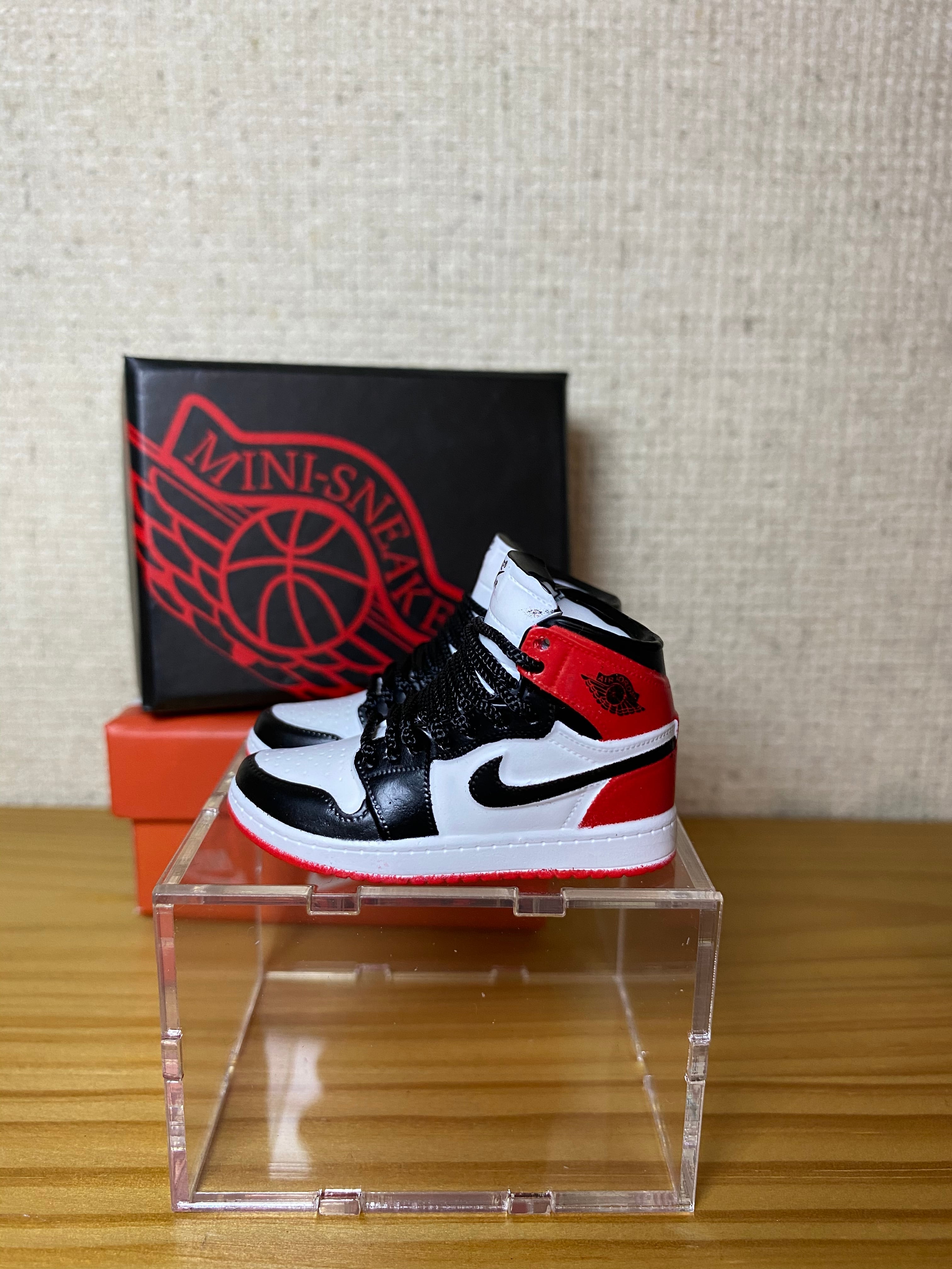 s*8様 限定 NIKE AIR JORDAN 1 オフィシャルミニチュアフィギ s*8様