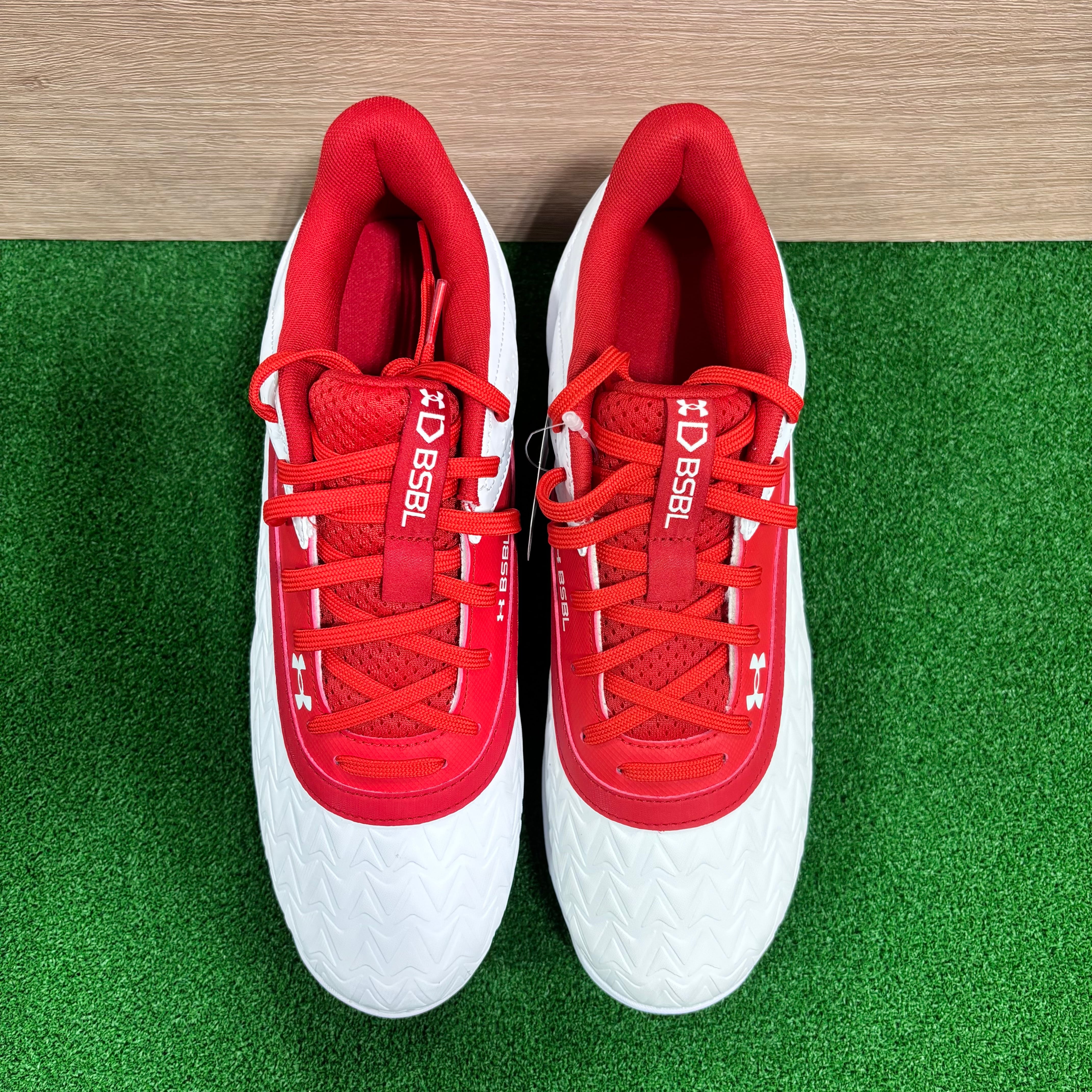 UNDER ARMOUR】ラスト1足・ポイント スパイク リードオフローラバー