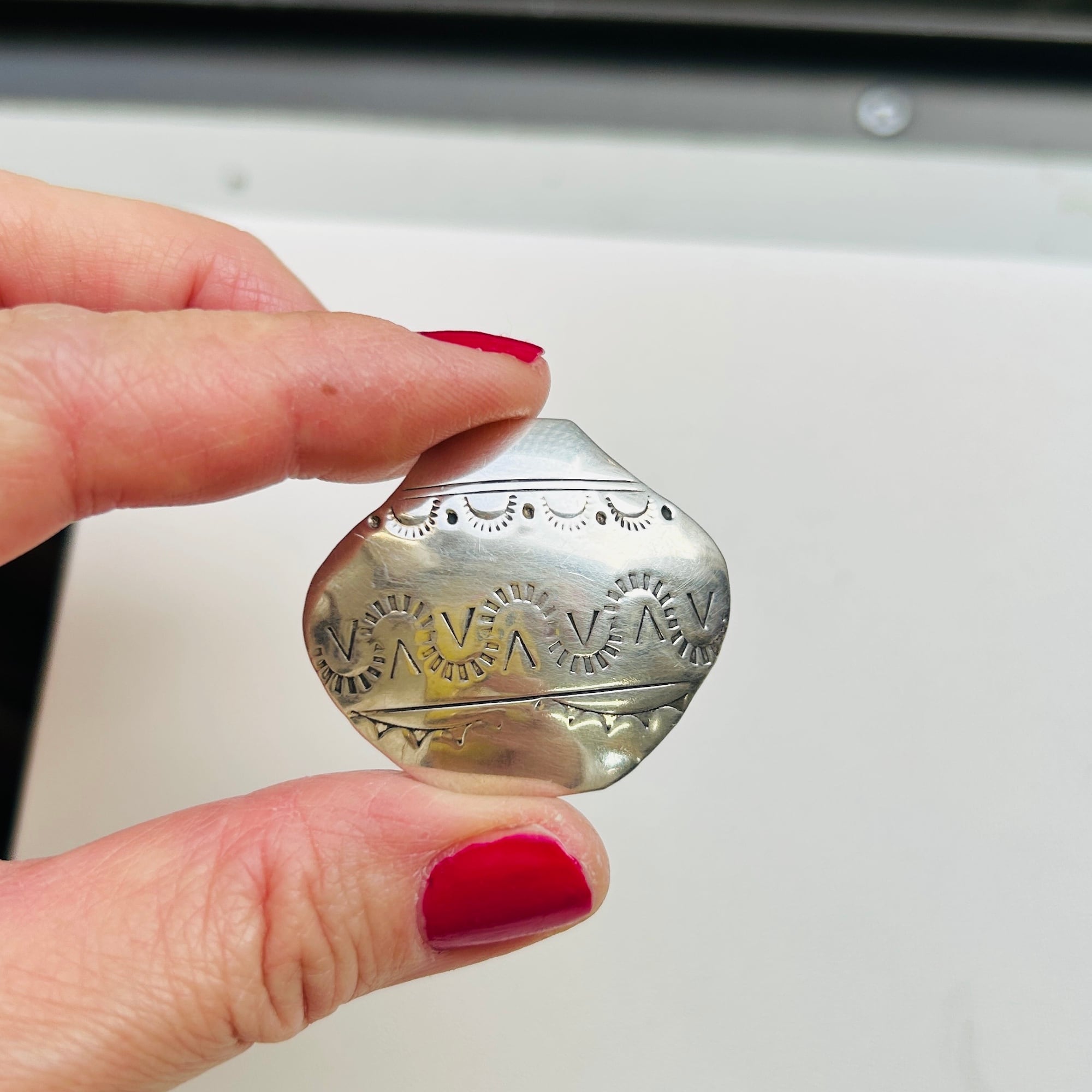 ブローチ | Milo Antiques & Vintage