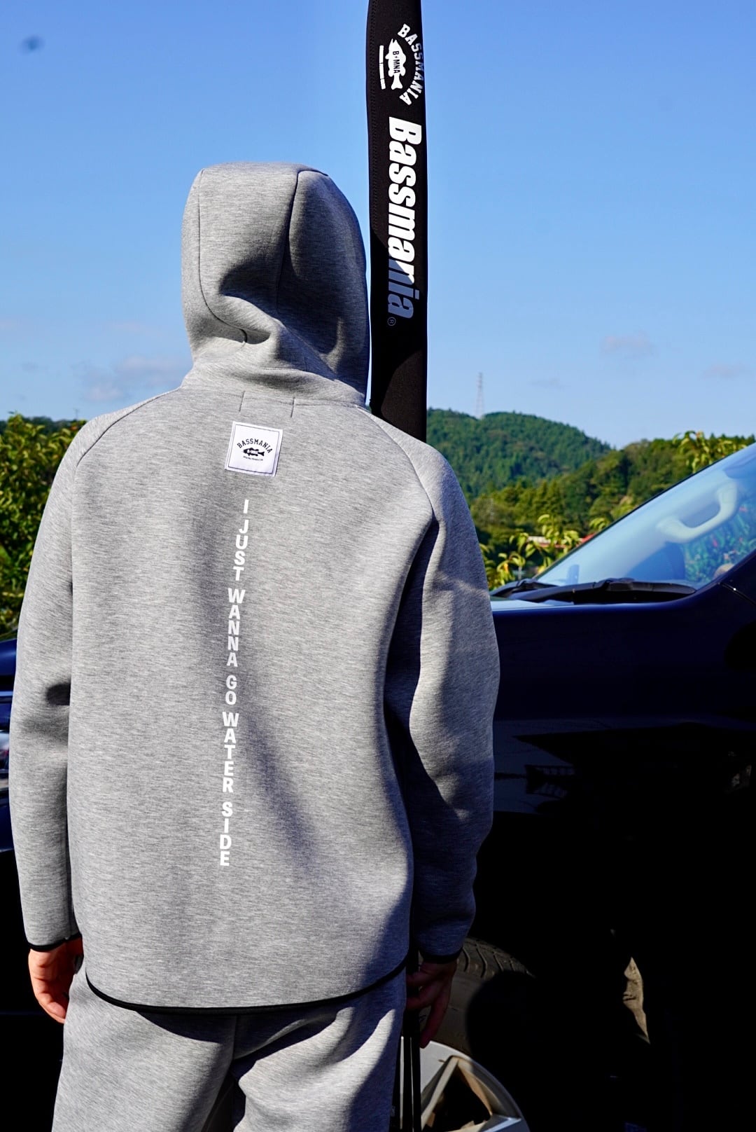 アーチロゴ刺繍ダンボールニットZIPパーカー［GRY］ | bassmania.jp