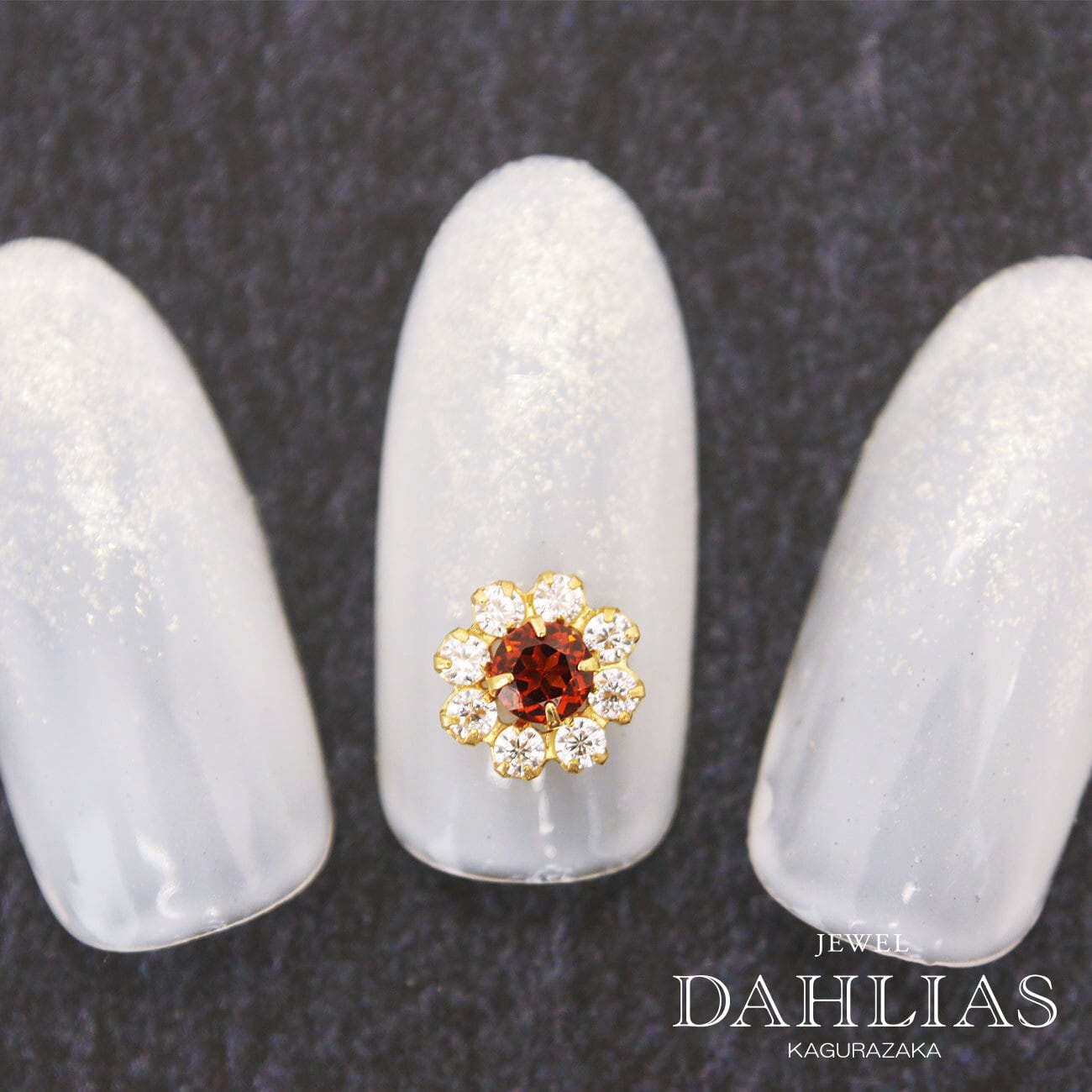 ネイルパーツ ハンドメイドパーツ】フラワー K18 天然ガーネット