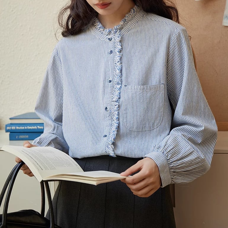 センターフリルストライプブラウス ・5727 | Lehtia - レフティア