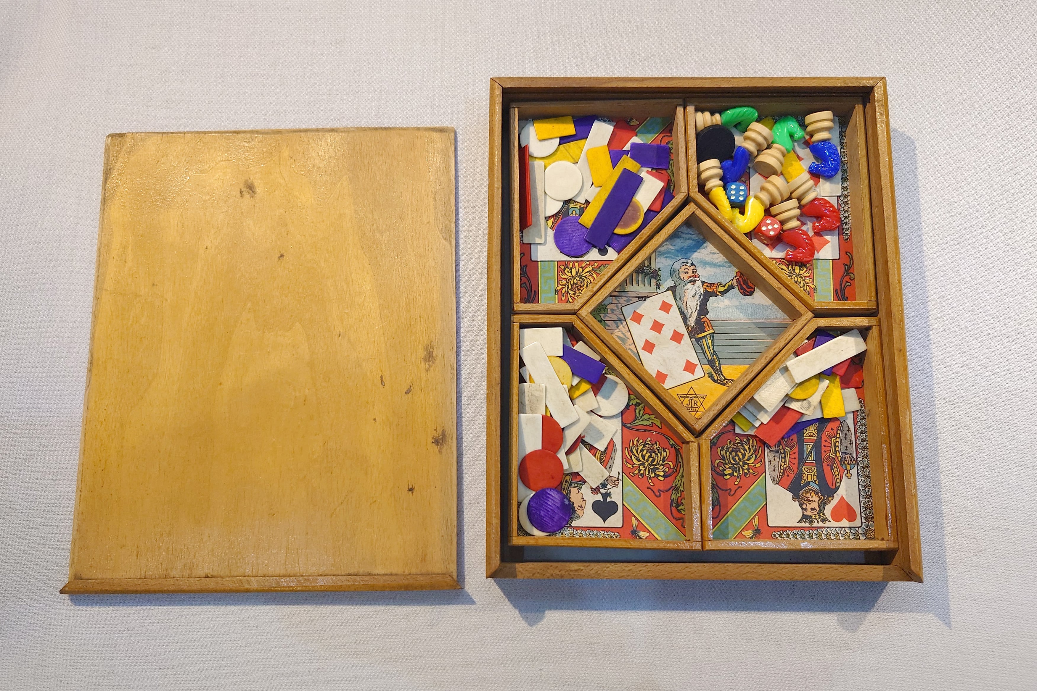 フランスアンティーク ゲーム「NAIN JAUNE」木箱 | Yocca Antique