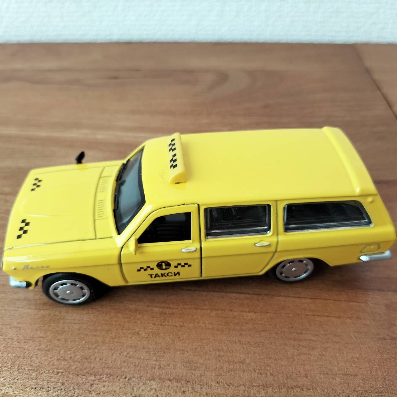 VOLGA タクシー SCALE 1:43 ソビエト製ミニカー VOLGA タクシー SCALE