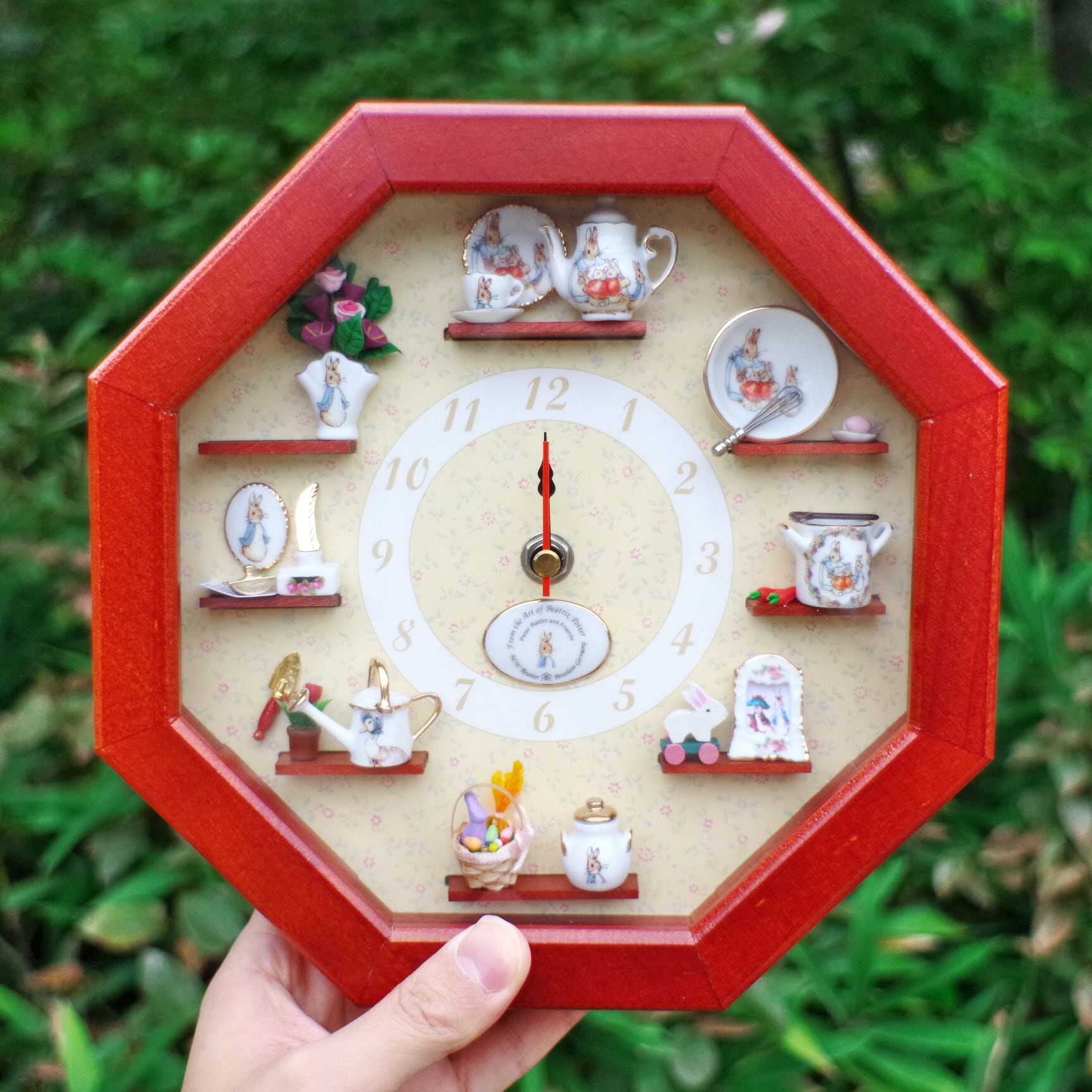 ロイター ピーターラビットの掛け時計 | 木のおもちゃ専門店 おもちゃ