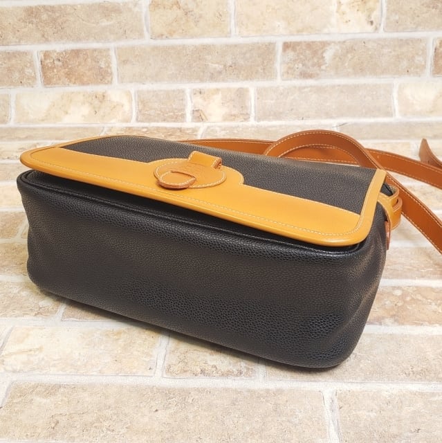 クレージュ Courrèges ☆ ヴィンテージ ロゴ レザー ショルダーバッグ