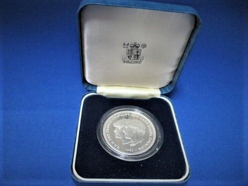 イギリス 1981年 ダイアナ妃 チャールズ皇太子 御成婚記念 プルーフ