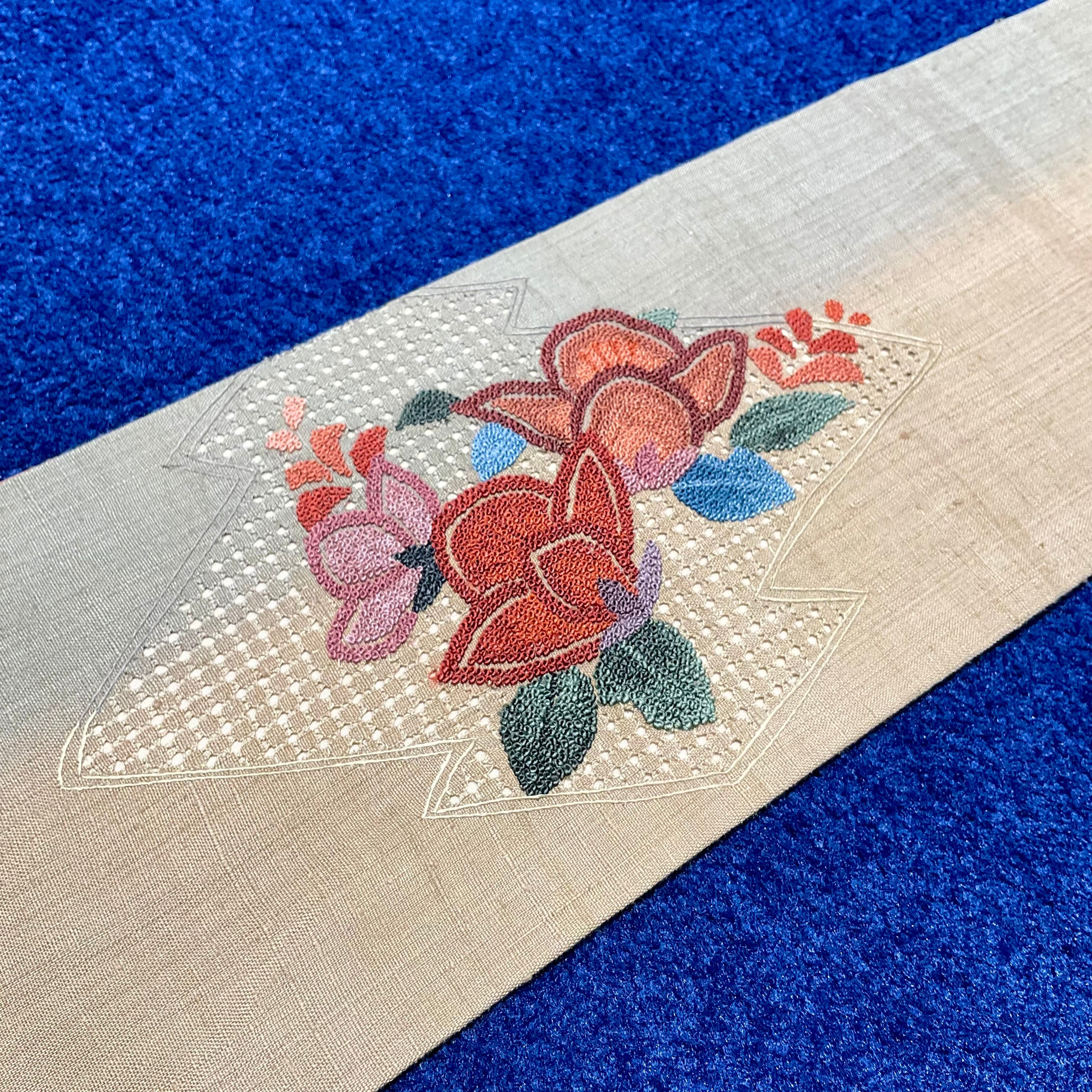 刺繍の絵画＊相良刺繍 スワトウ刺繍 汕頭刺繍 リサイクル名古屋帯 A554