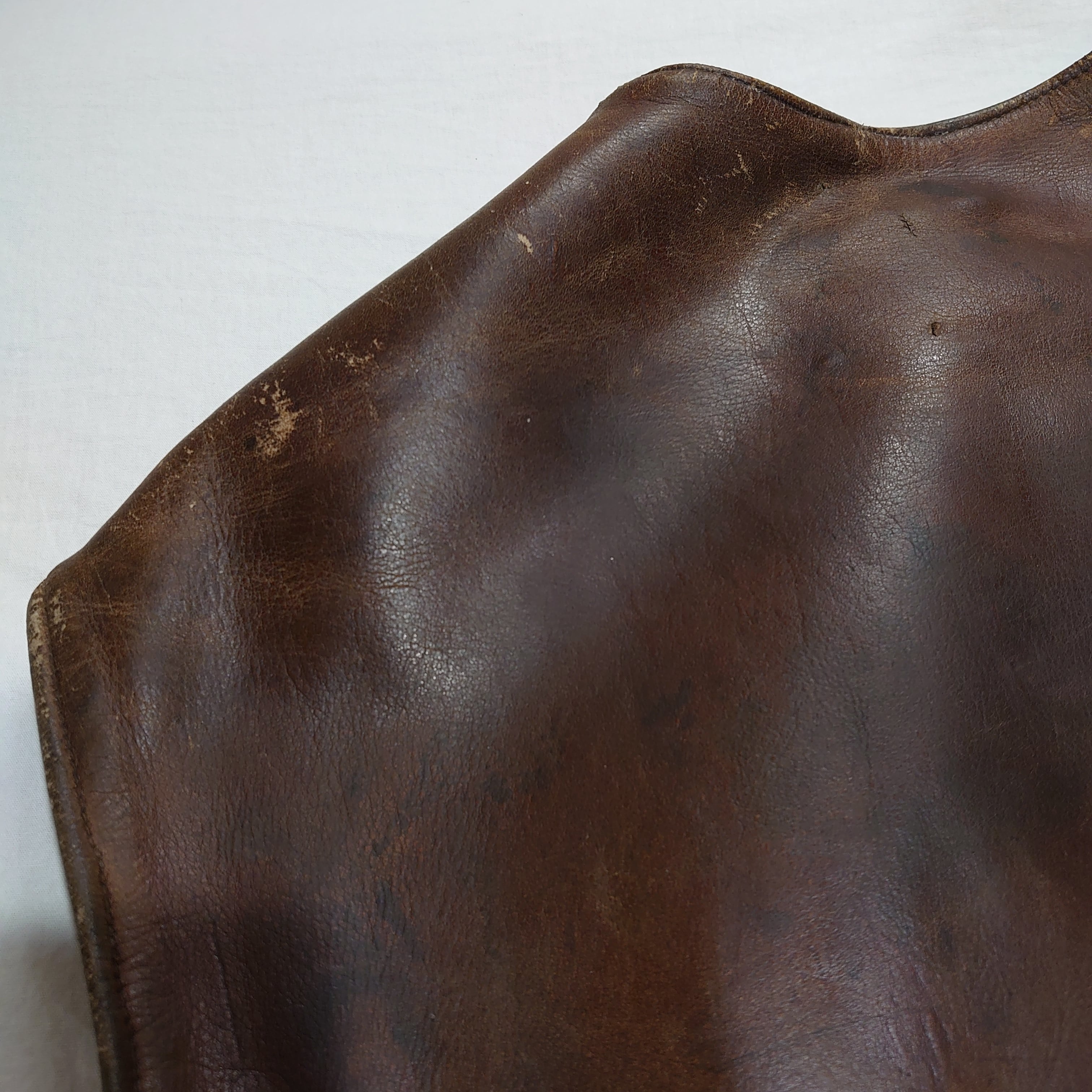 希少】Belgian army ベルギー軍 ジャーキンベスト レザーベスト