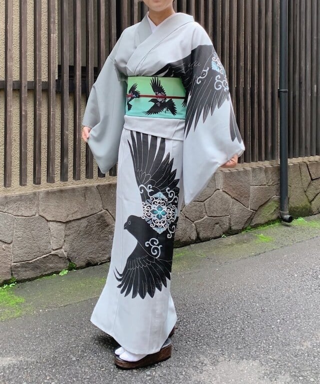 ✨レア✨岡重八咫烏の袷着物 楽天市場】八 咫烏 着物の通販