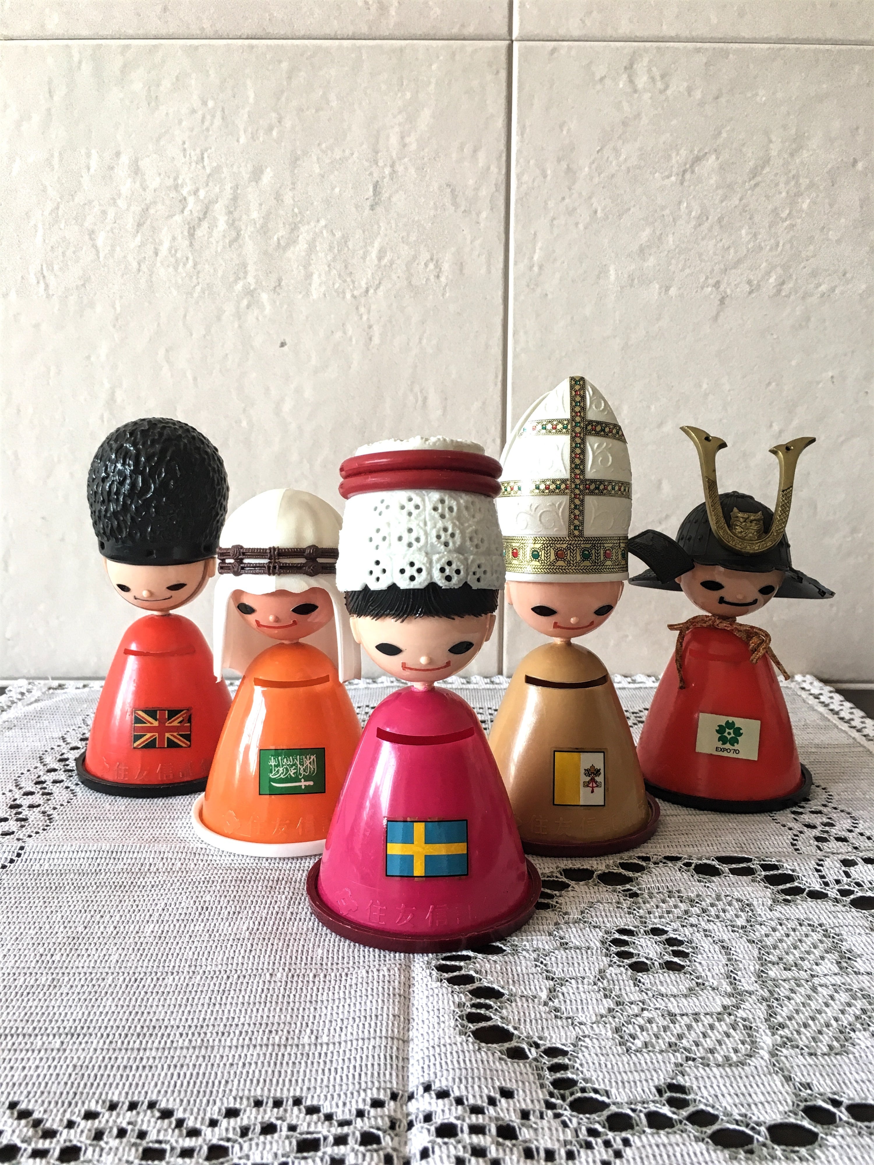 昭和レトロ 住友信託銀行 世界風俗人形貯金箱 5個セット | Pay ID