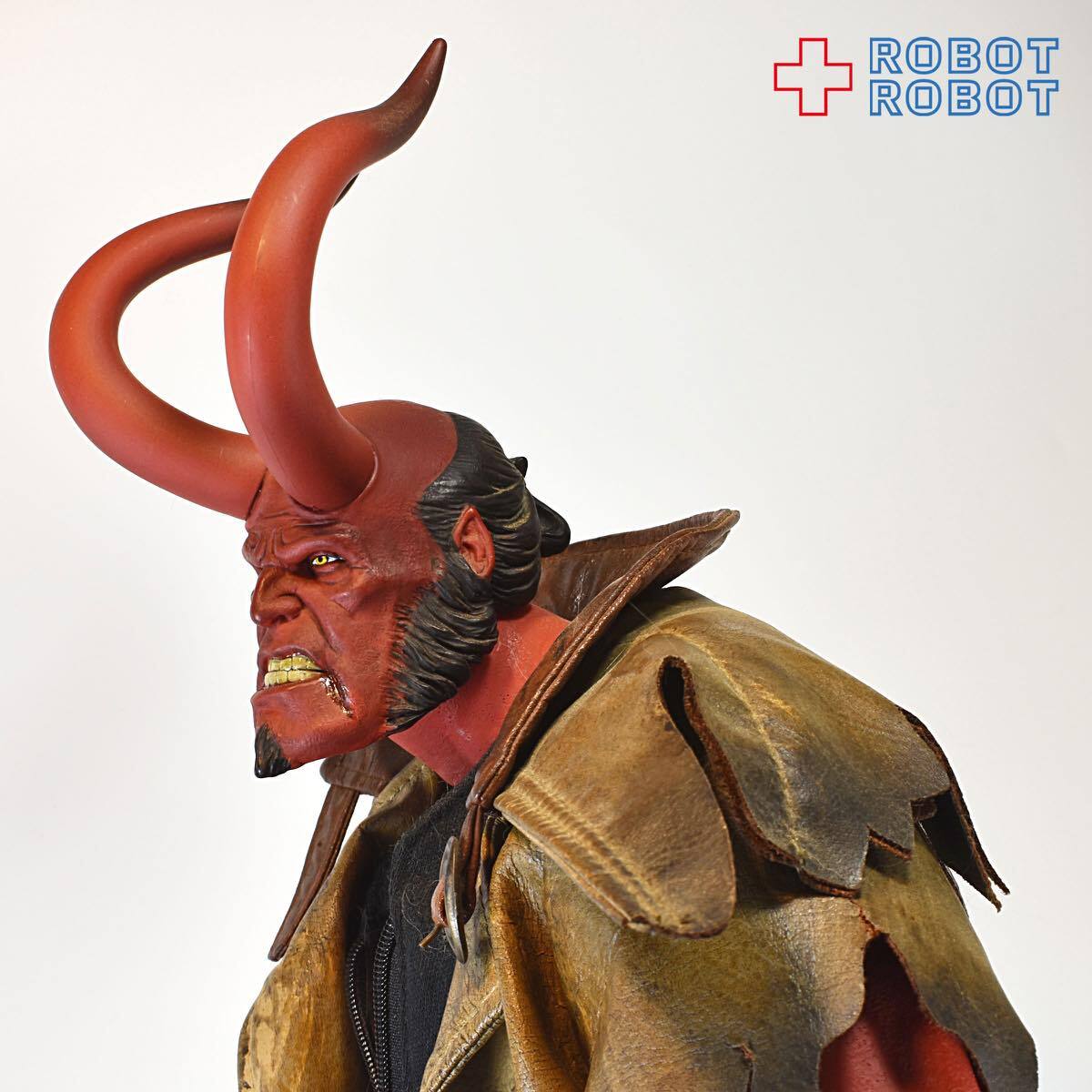 メズコ ヘルボーイ 18インチ つの有り アクションフィギュア | ROBOTROBOT