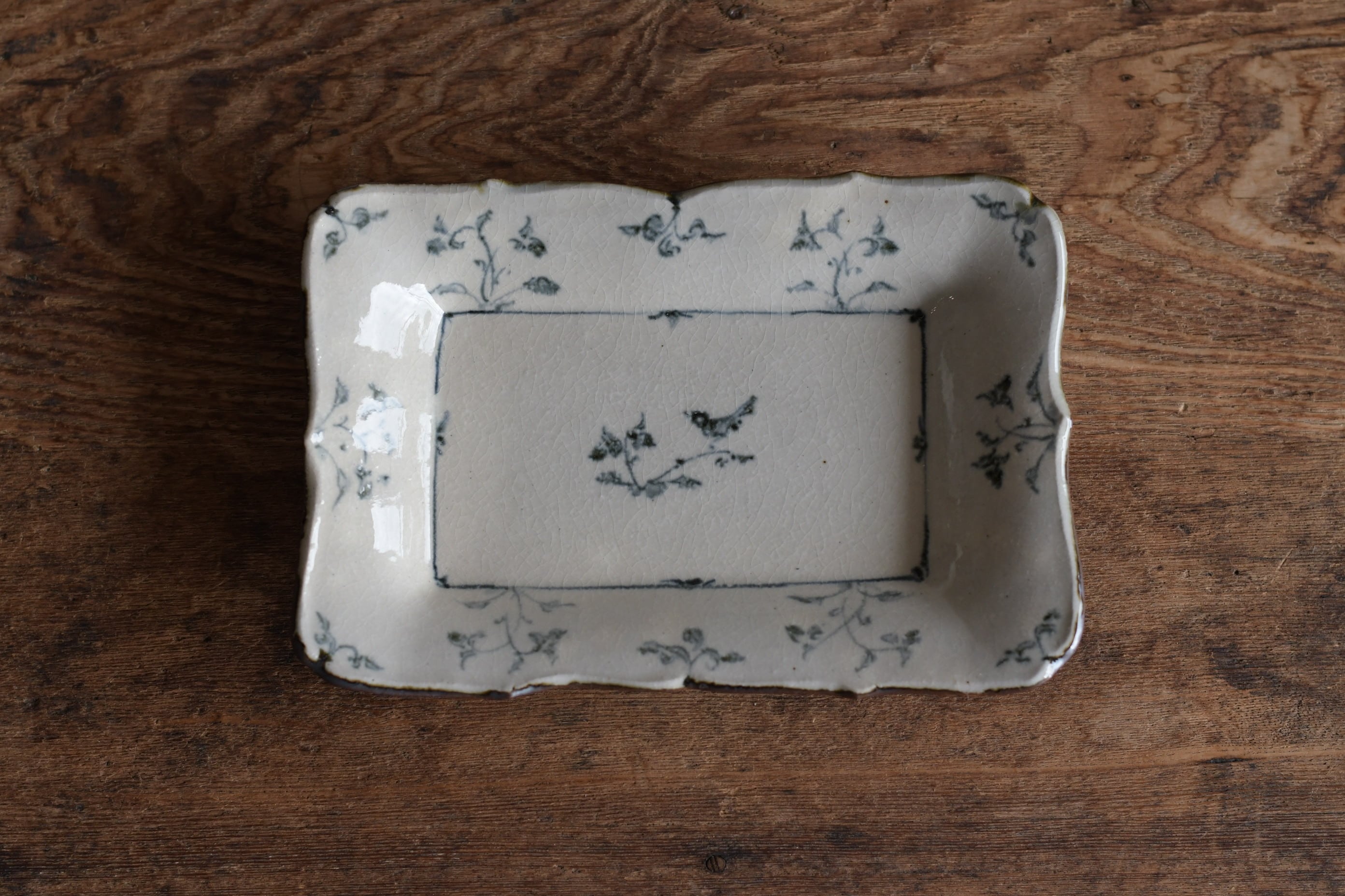 藤田佳三｜染付輪花長方皿 | うつわ穂垂