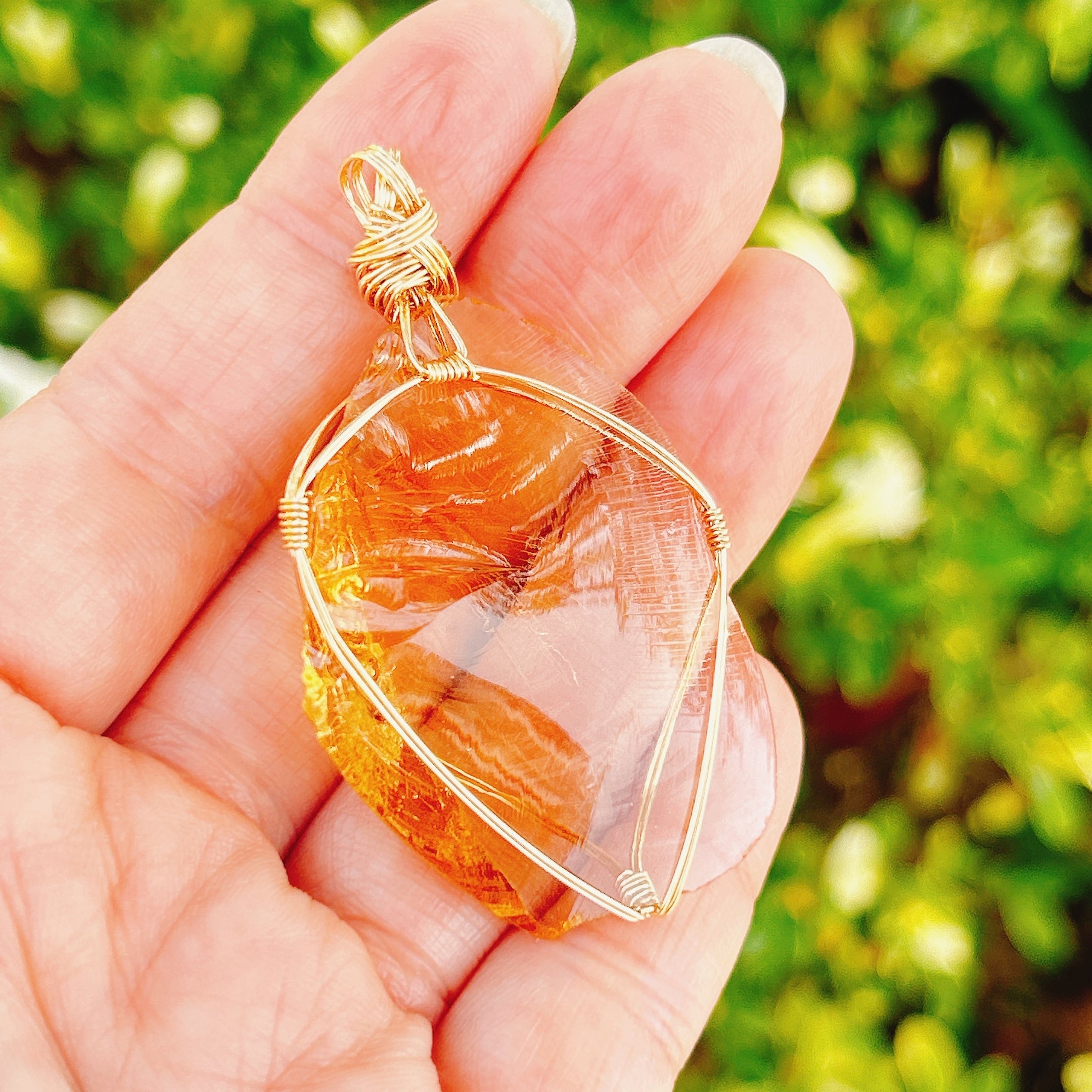 1点物シエラネバダ産アンダラクリスタル マルチカラーレムリア