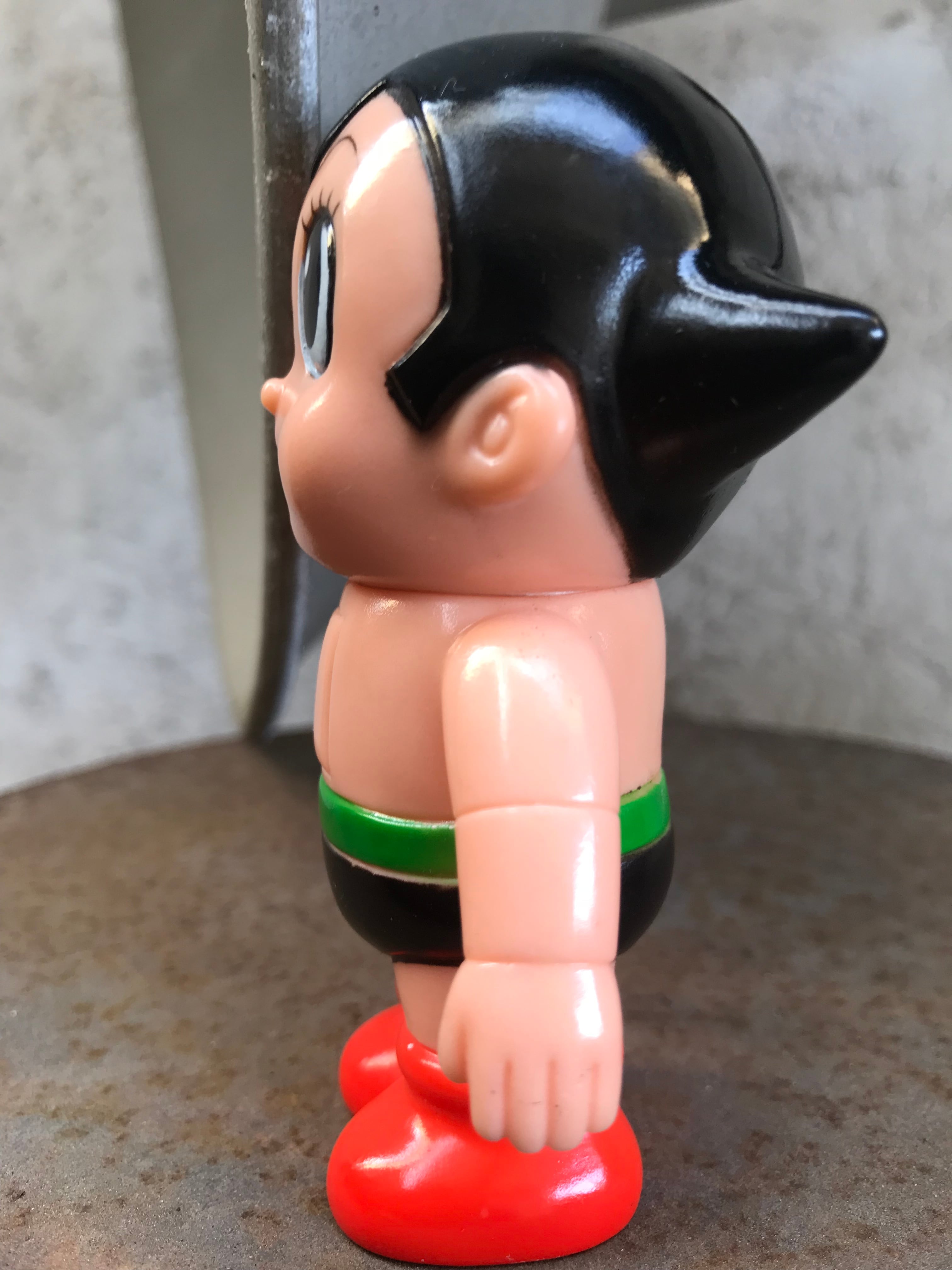 80年 北海道銀行 鉄腕アトム 身長約10.5センチ ソフビ貯金箱 手塚治虫