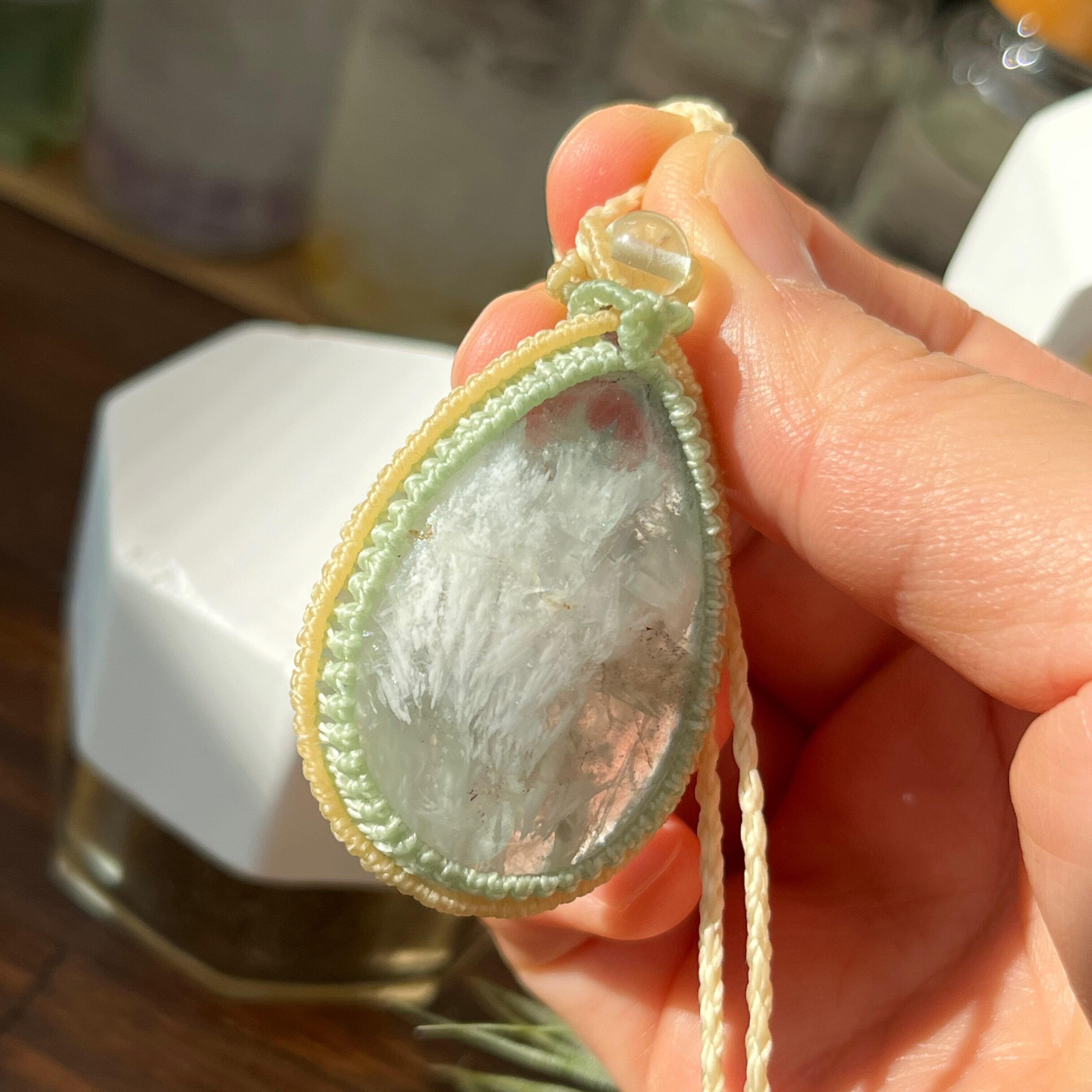 エンジェルフェザーフローライト グリーンストロベリークォーツ