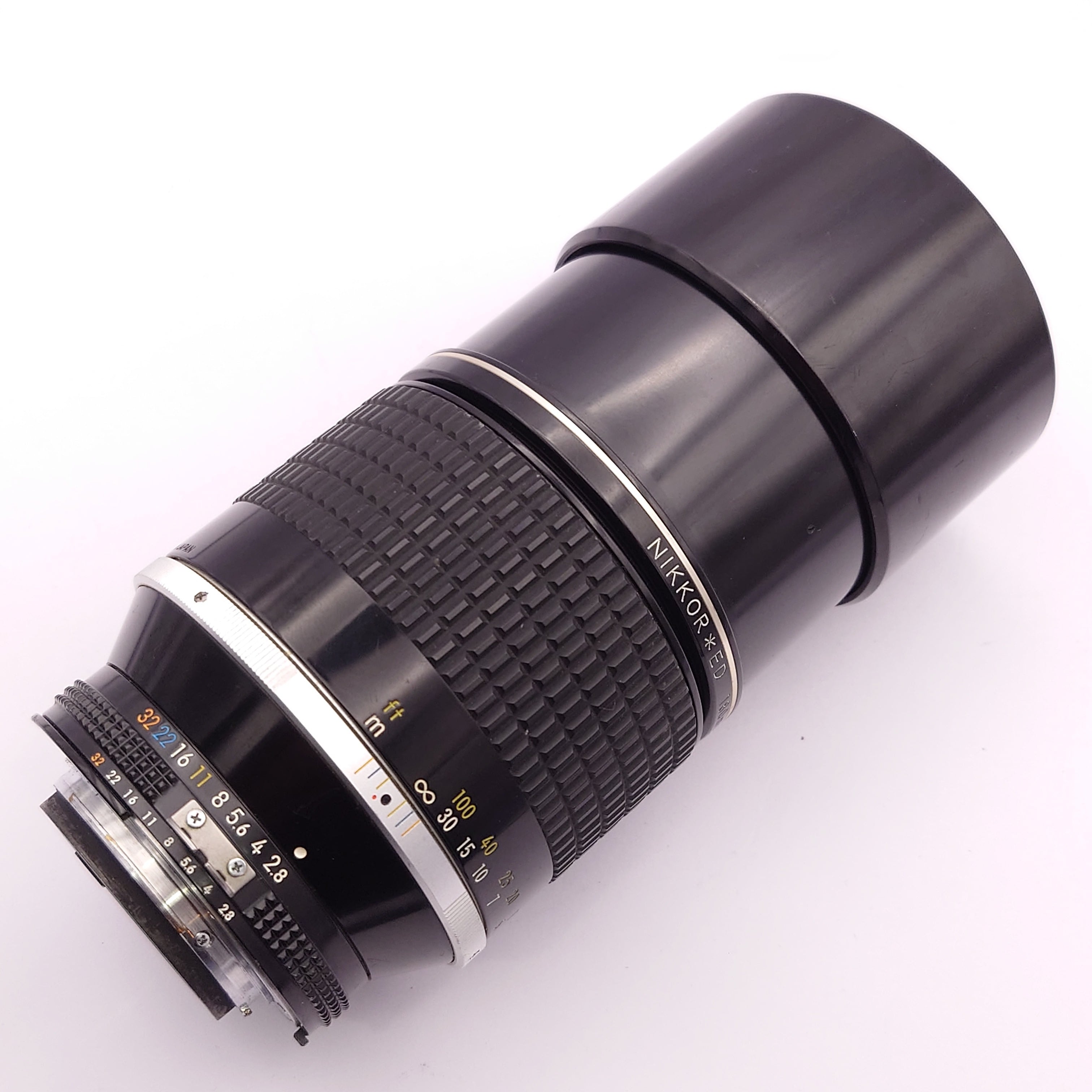 銘玉！ Nikon Ai NIKKOR ED 180mm F2.8S Fマウント 細かな描写が大人気